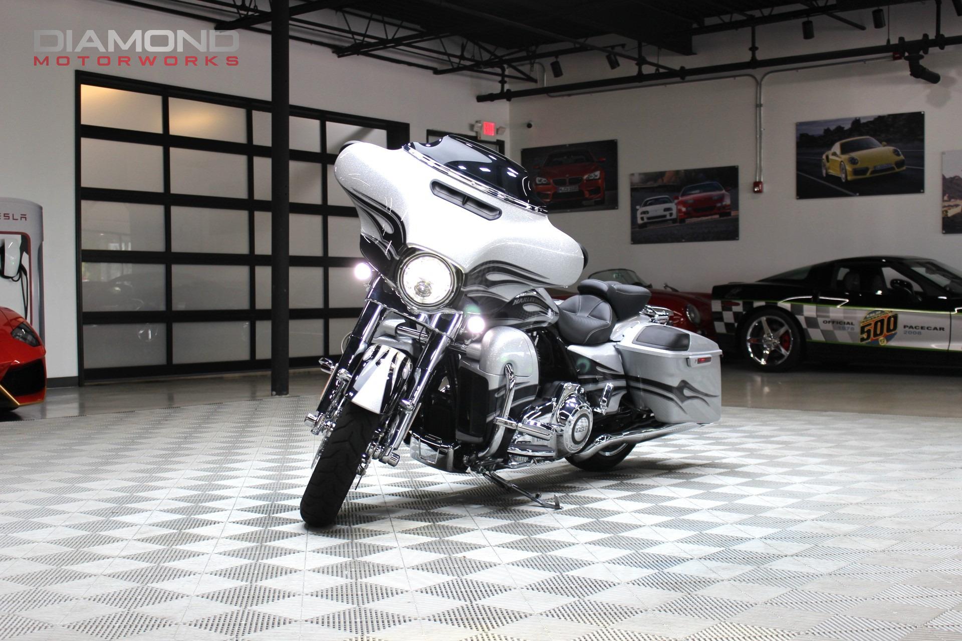 Used-2015-Harley-Davidson-CVO-Street-Glide