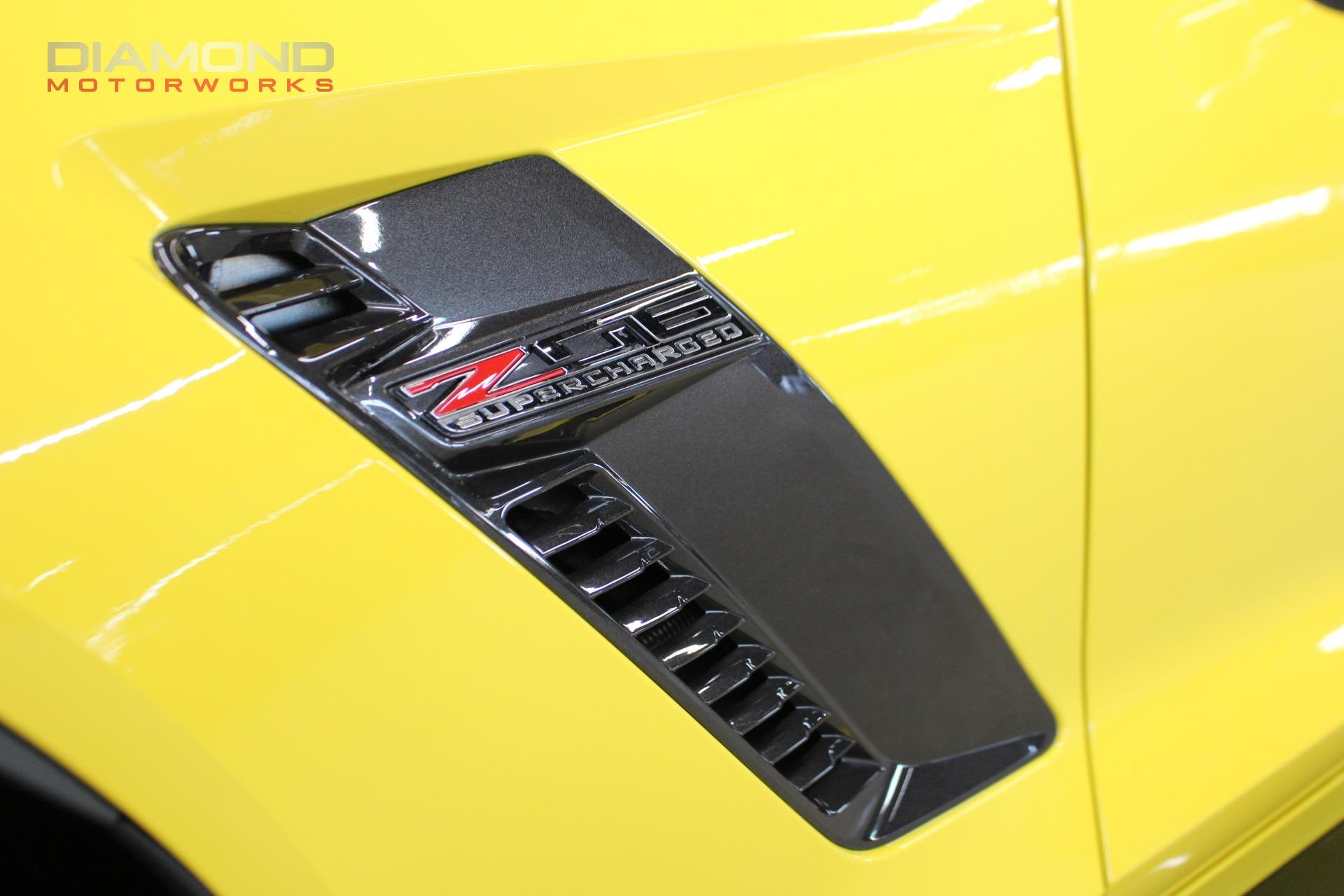 Standard Hood Fender & Mirror Kit | CHEVROLET CORVETTE Z06 C7.R EDITION 2016