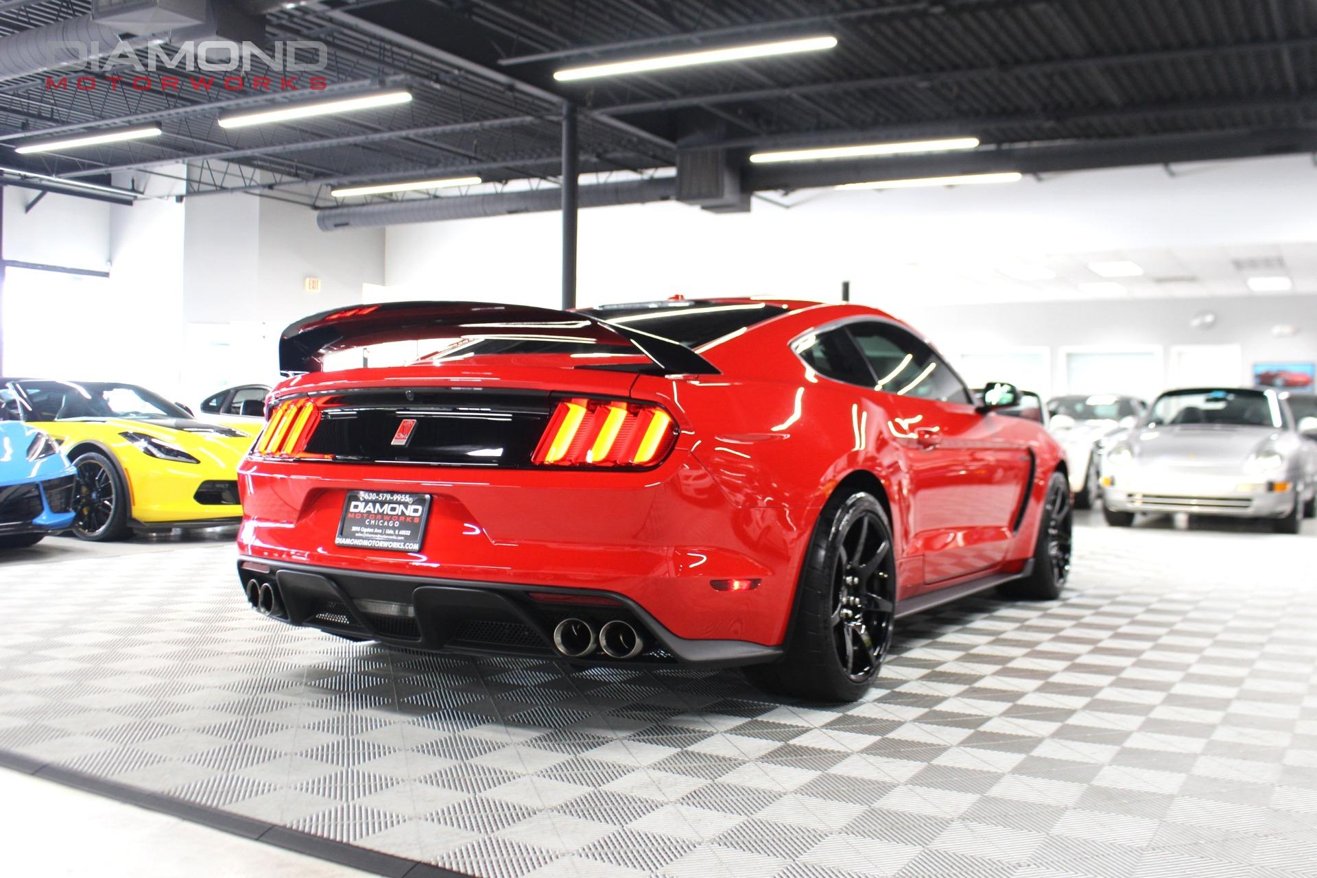 Used-2017-Ford-Mustang-Shelby-GT350R