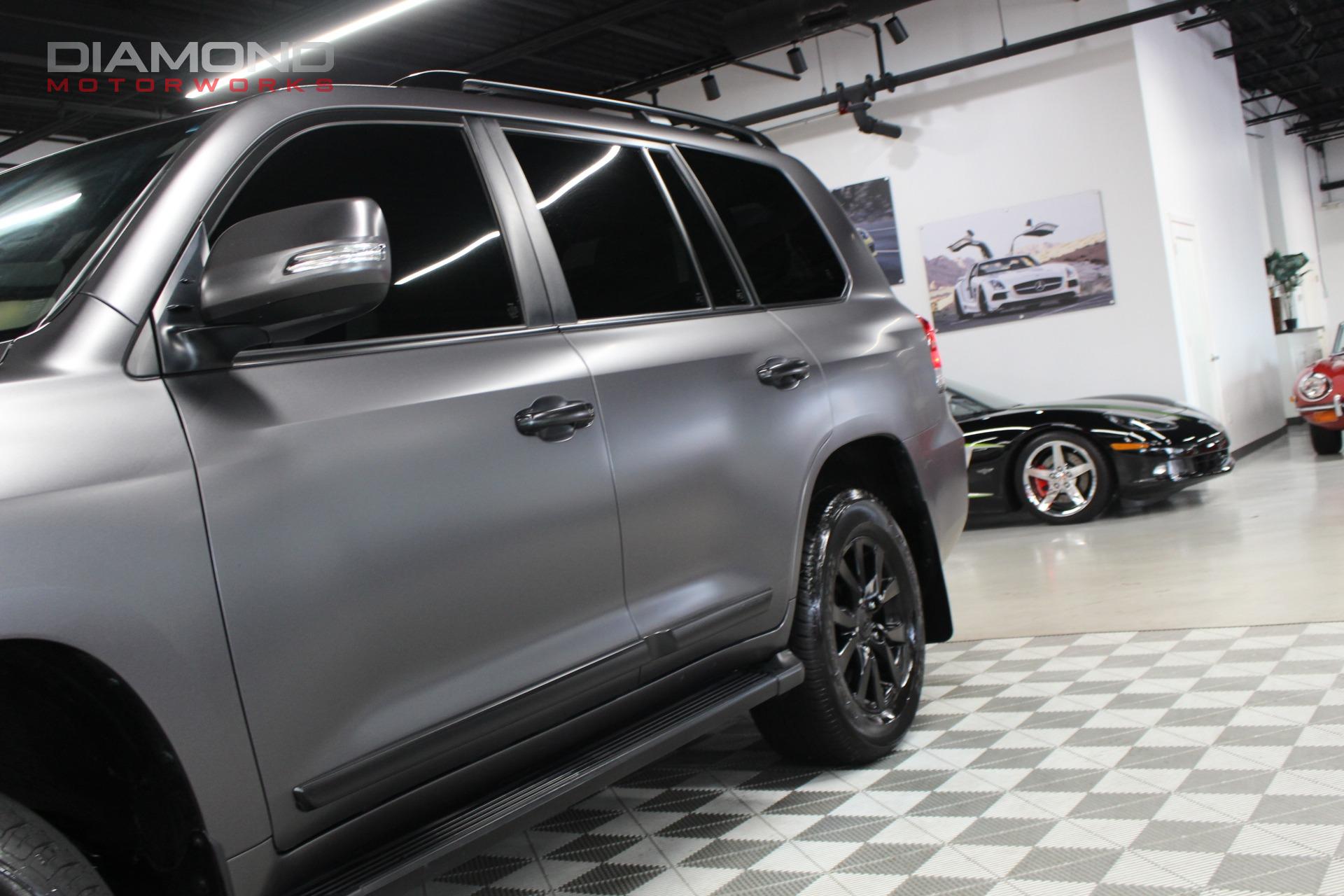 Used-2019-Toyota-Land-Cruiser