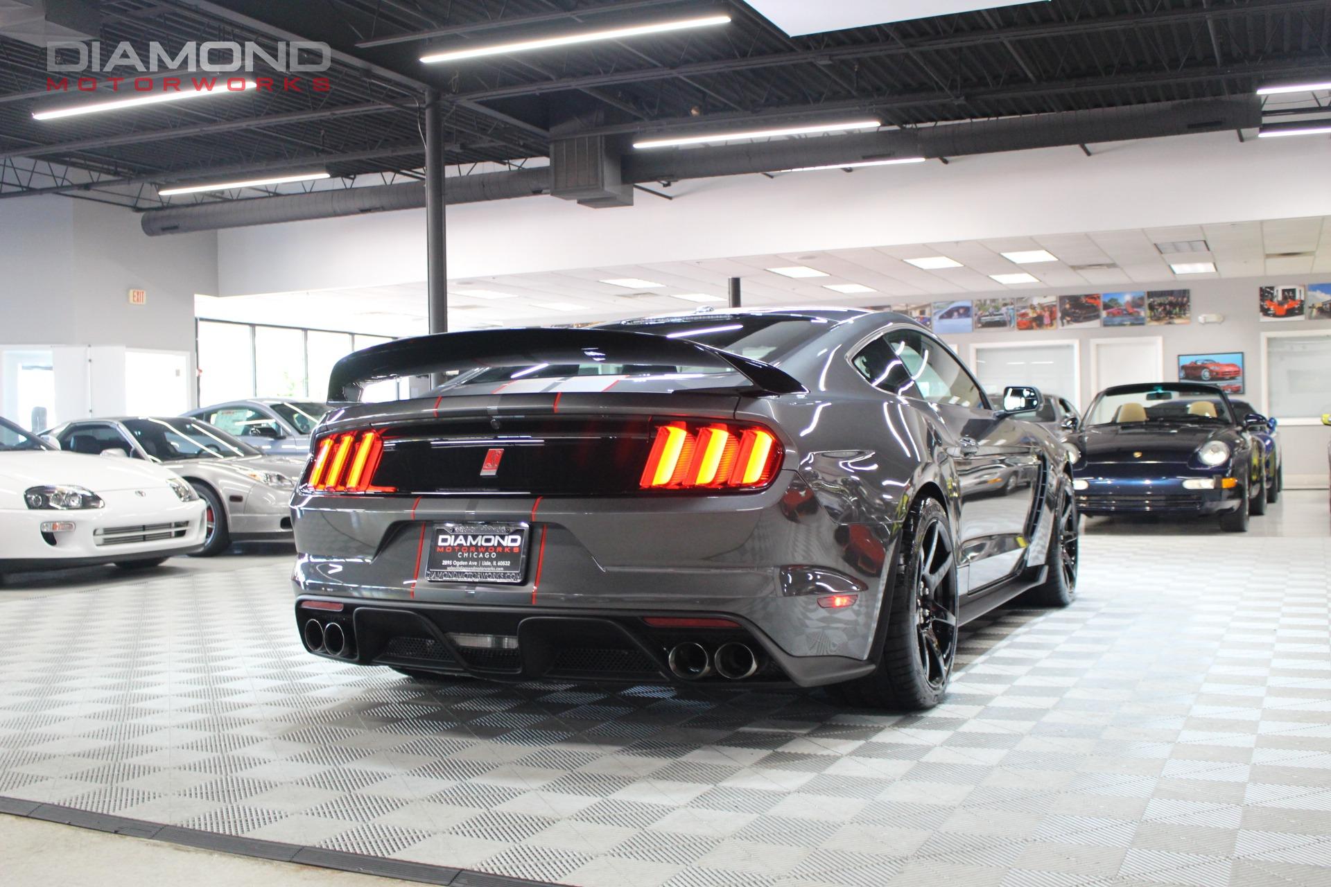 Used-2017-Ford-Mustang-Shelby-GT350R