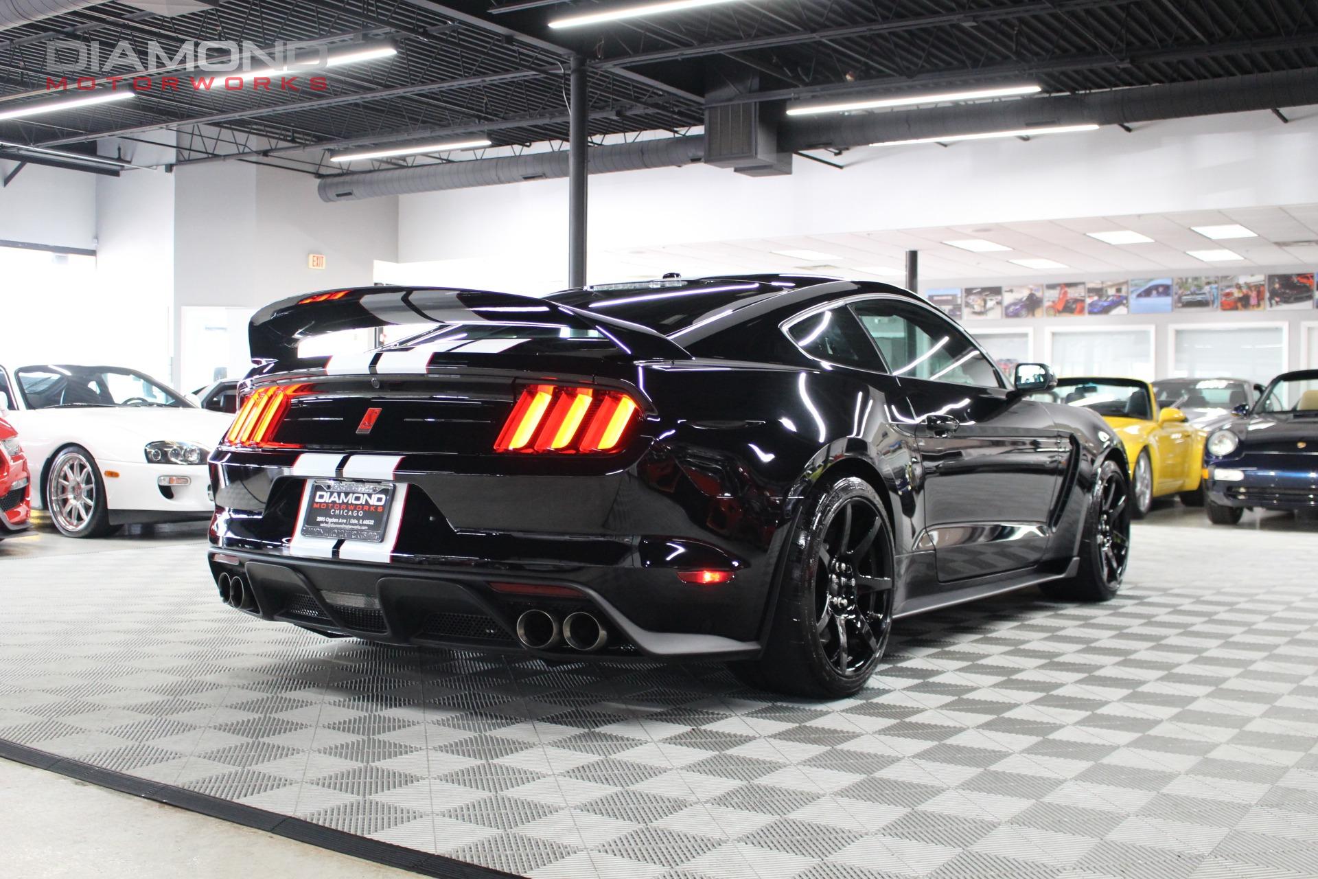 Used-2019-Ford-Mustang-Shelby-GT350R