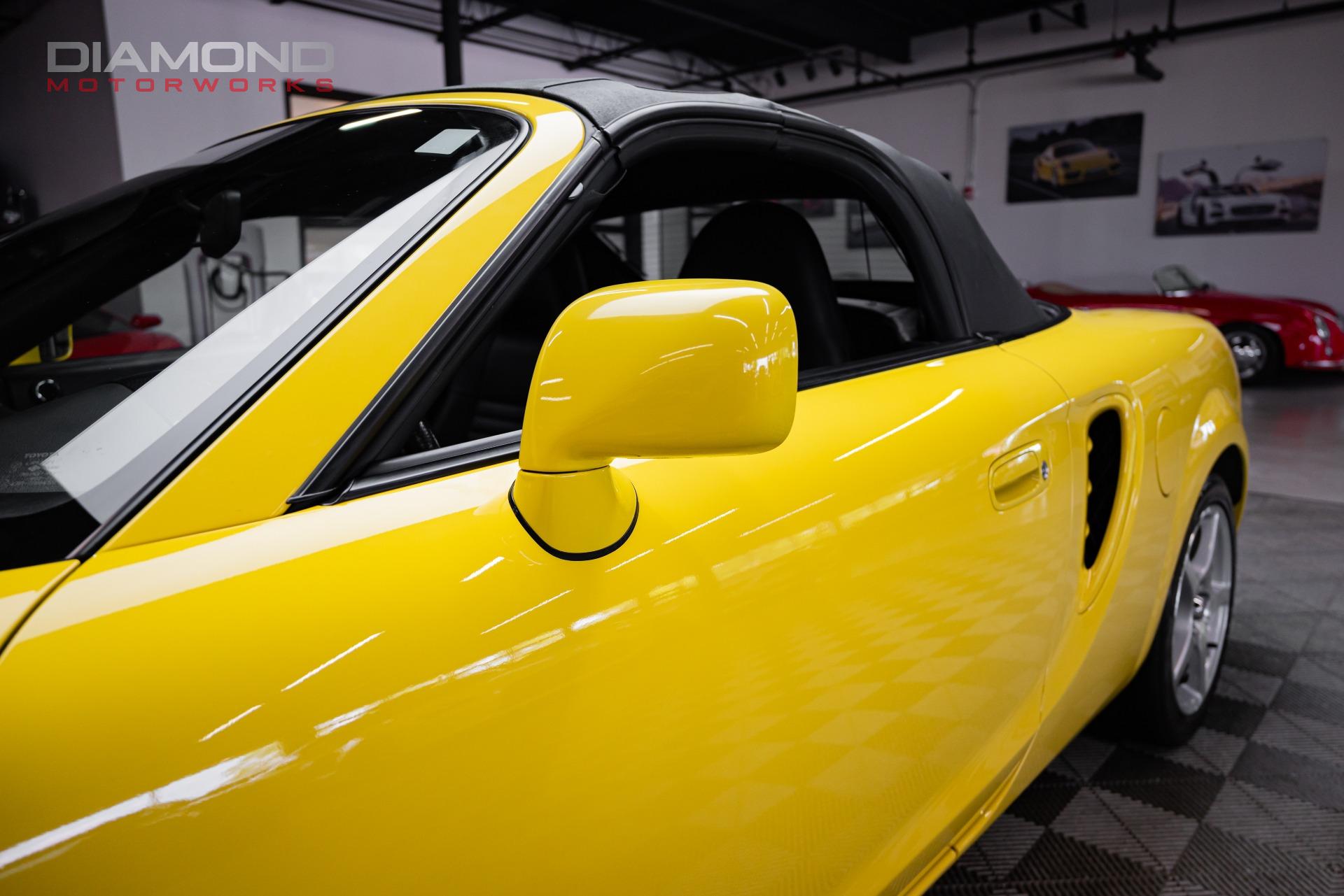 Used-2003-Toyota-MR2-Spyder
