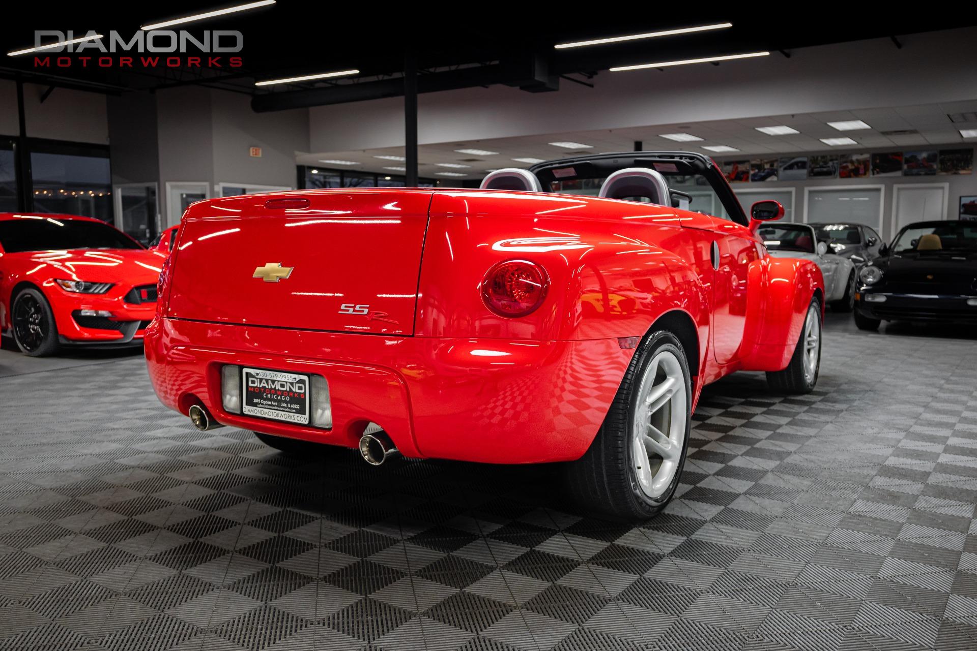 Used-2005-Chevrolet-SSR-LS