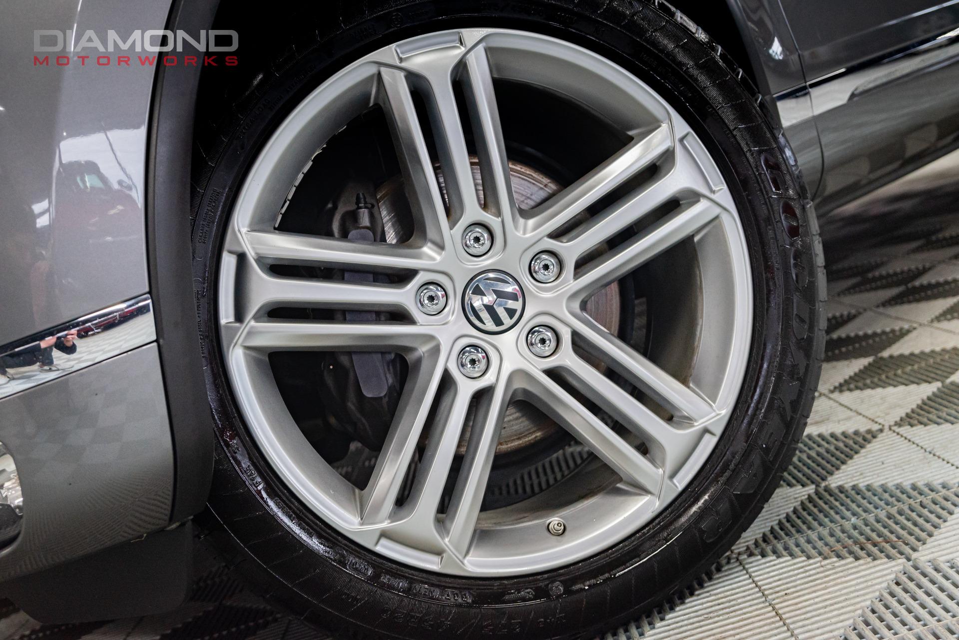 Used-2015-Volkswagen-Touareg-V6-Executive