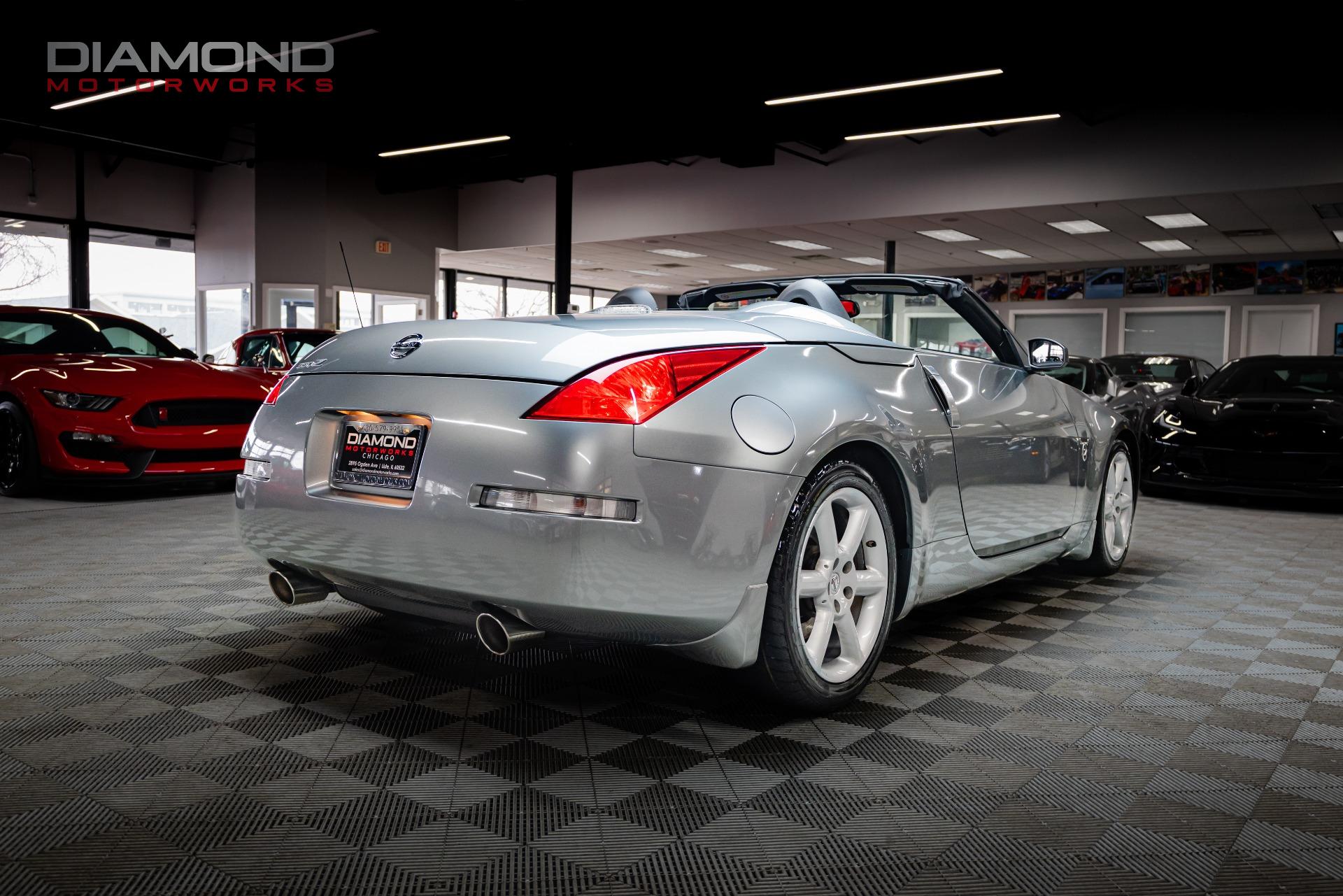 Used-2005-Nissan-350Z-Touring