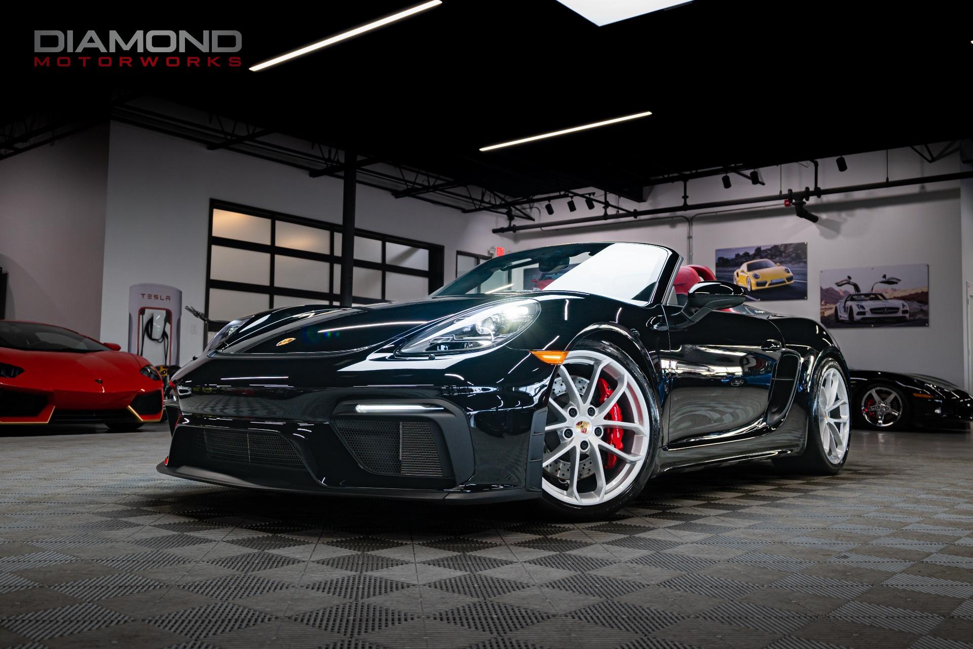 V*様 Porsche Design ブラックブルゾン CHRONOGRAPH 1 - 75 YEARS PORSCHE EDITION - Porsche Centre