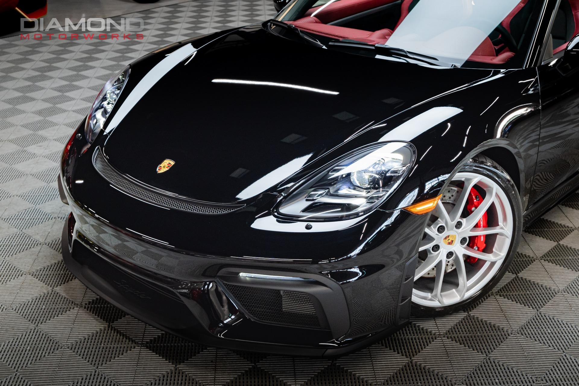 V*様 Porsche Design ブラックブルゾン CHRONOGRAPH 1 - 75 YEARS PORSCHE EDITION - Porsche Centre