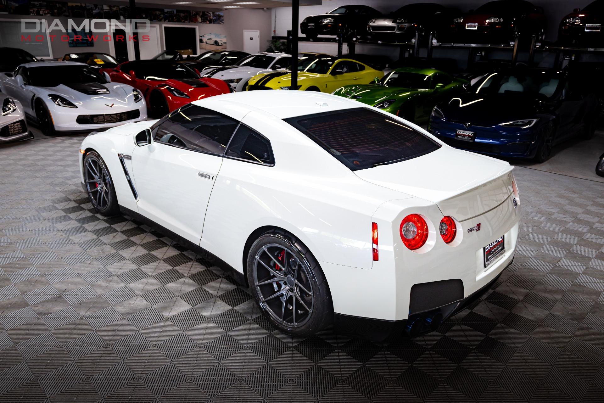 Used-2009-Nissan-GT-R-Premium-ALPHA-10