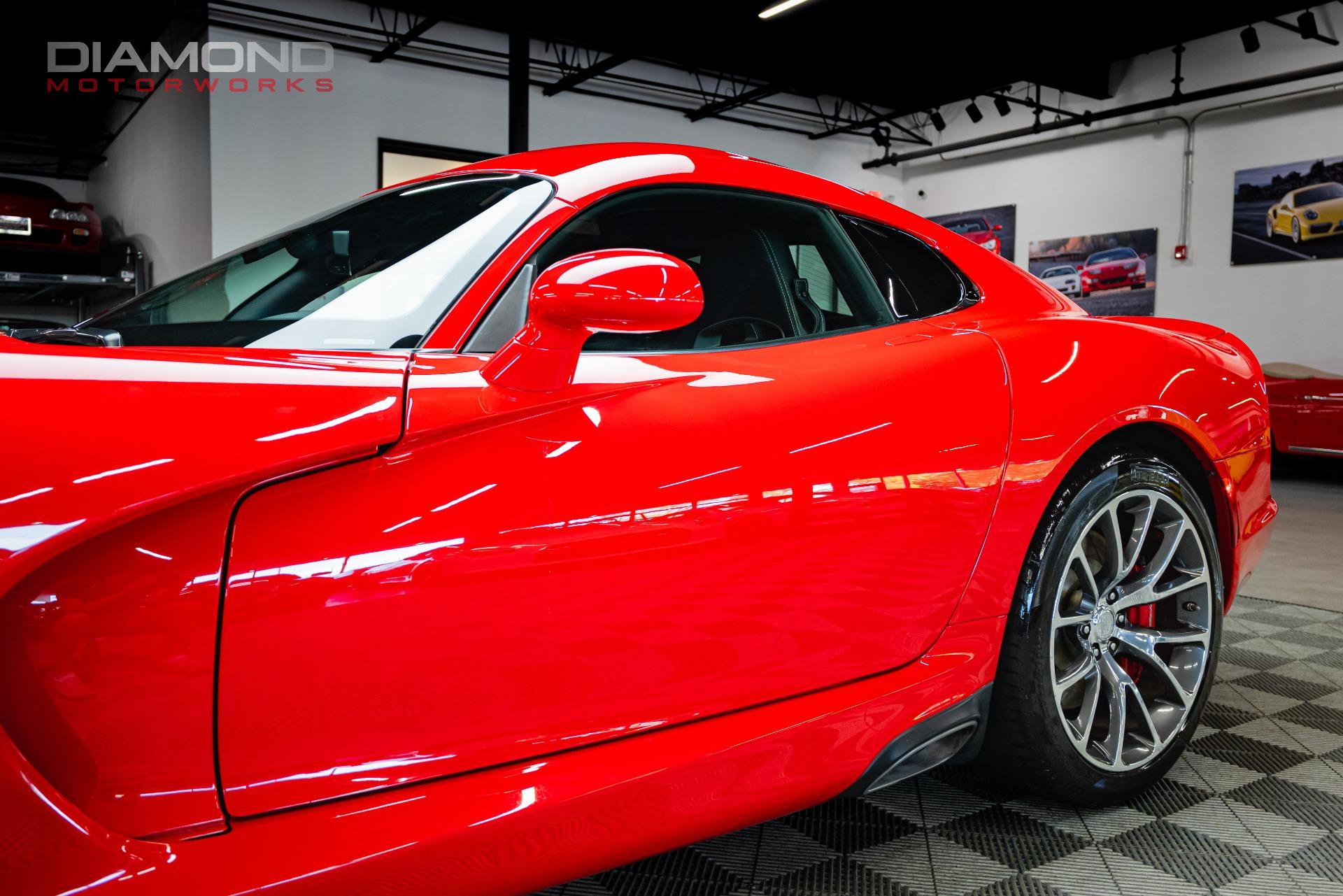 Used-2014-Dodge-SRT-Viper-GTS