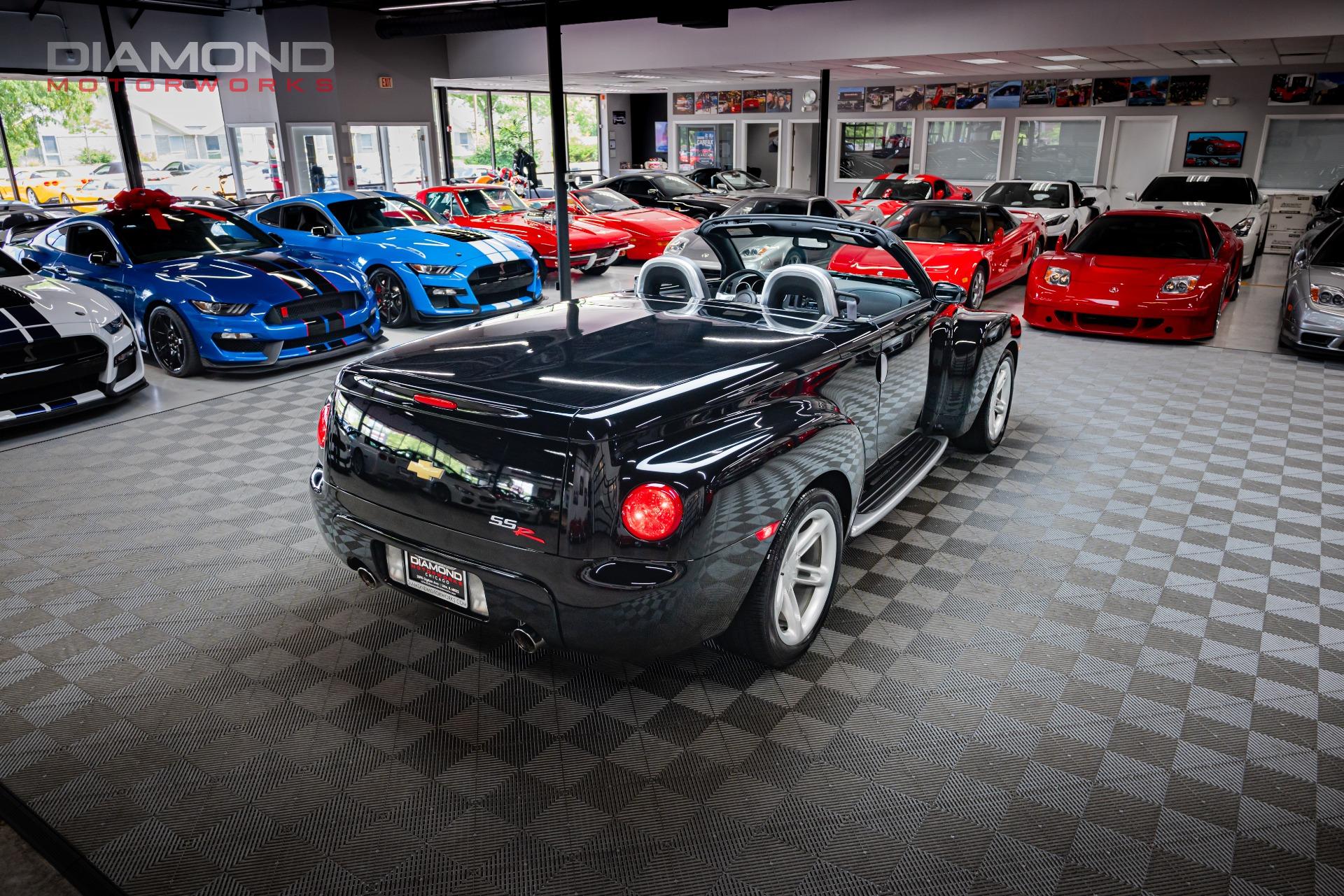 Used-2005-Chevrolet-SSR-LS