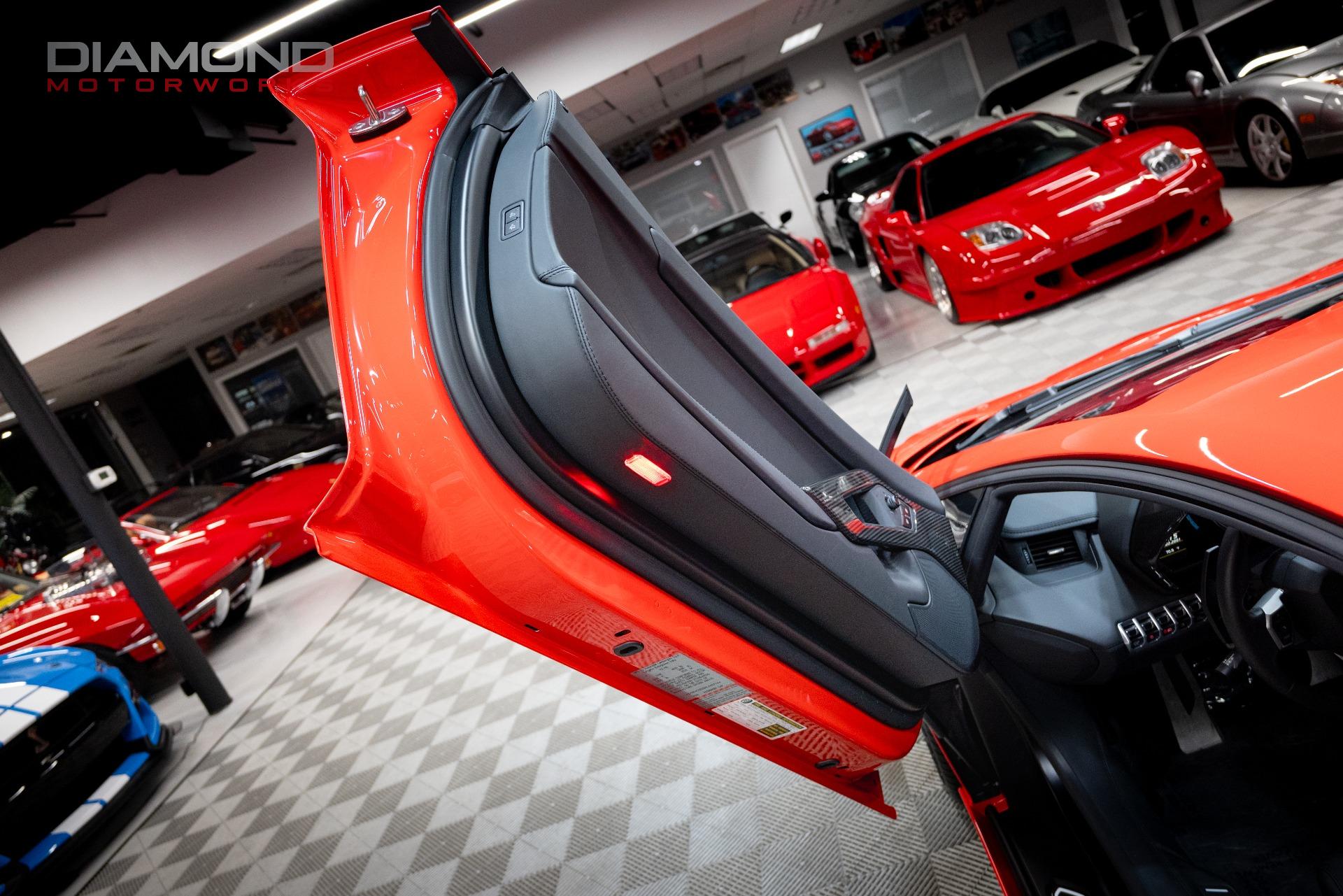 2017 LAMBORGHINI AVENTADOR - Image 102