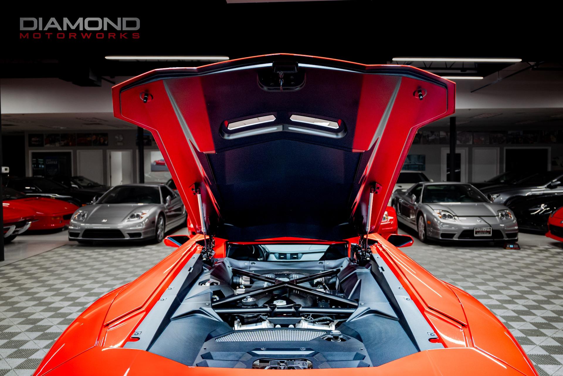 2017 LAMBORGHINI AVENTADOR - Image 122