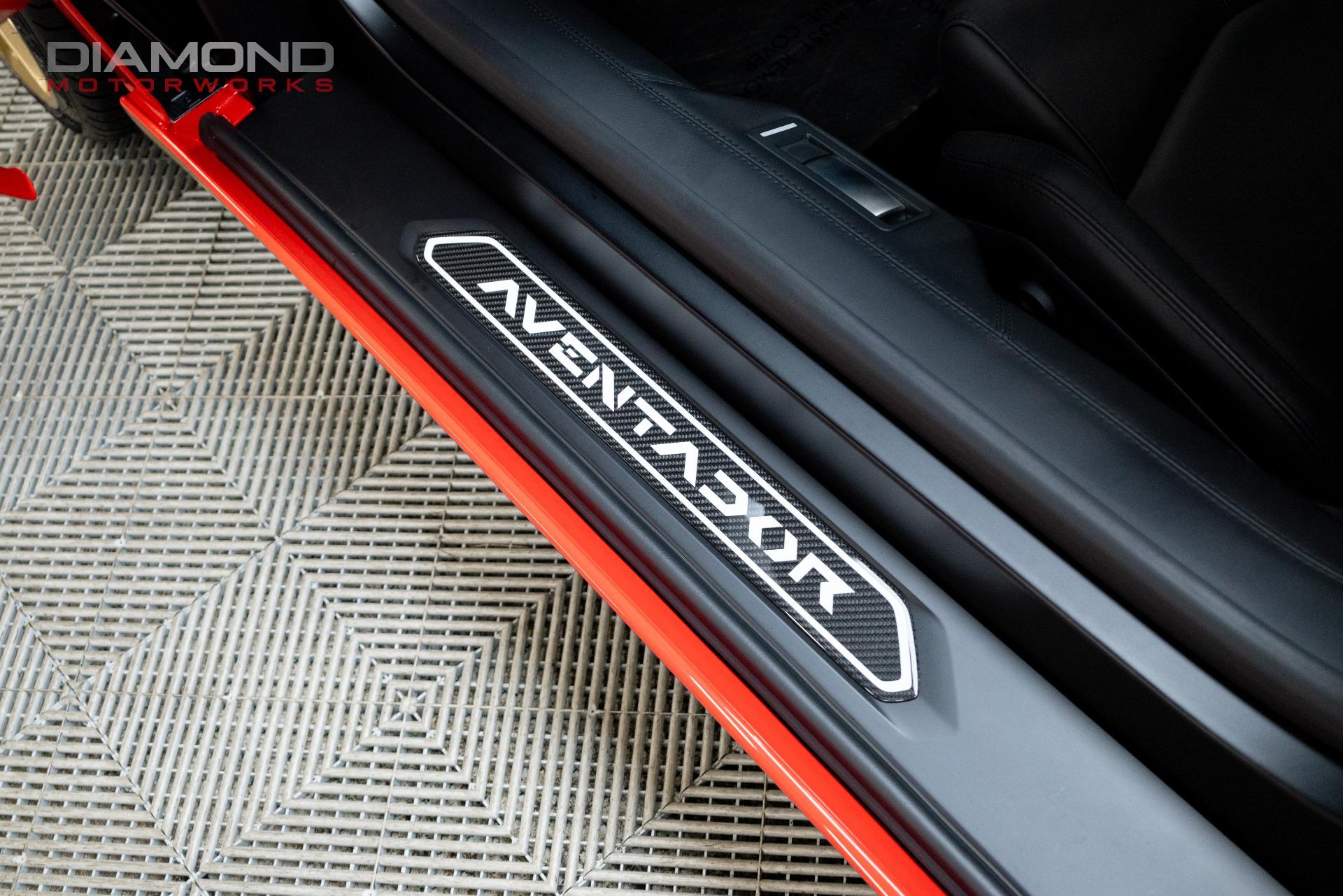2017 LAMBORGHINI AVENTADOR - Image 15