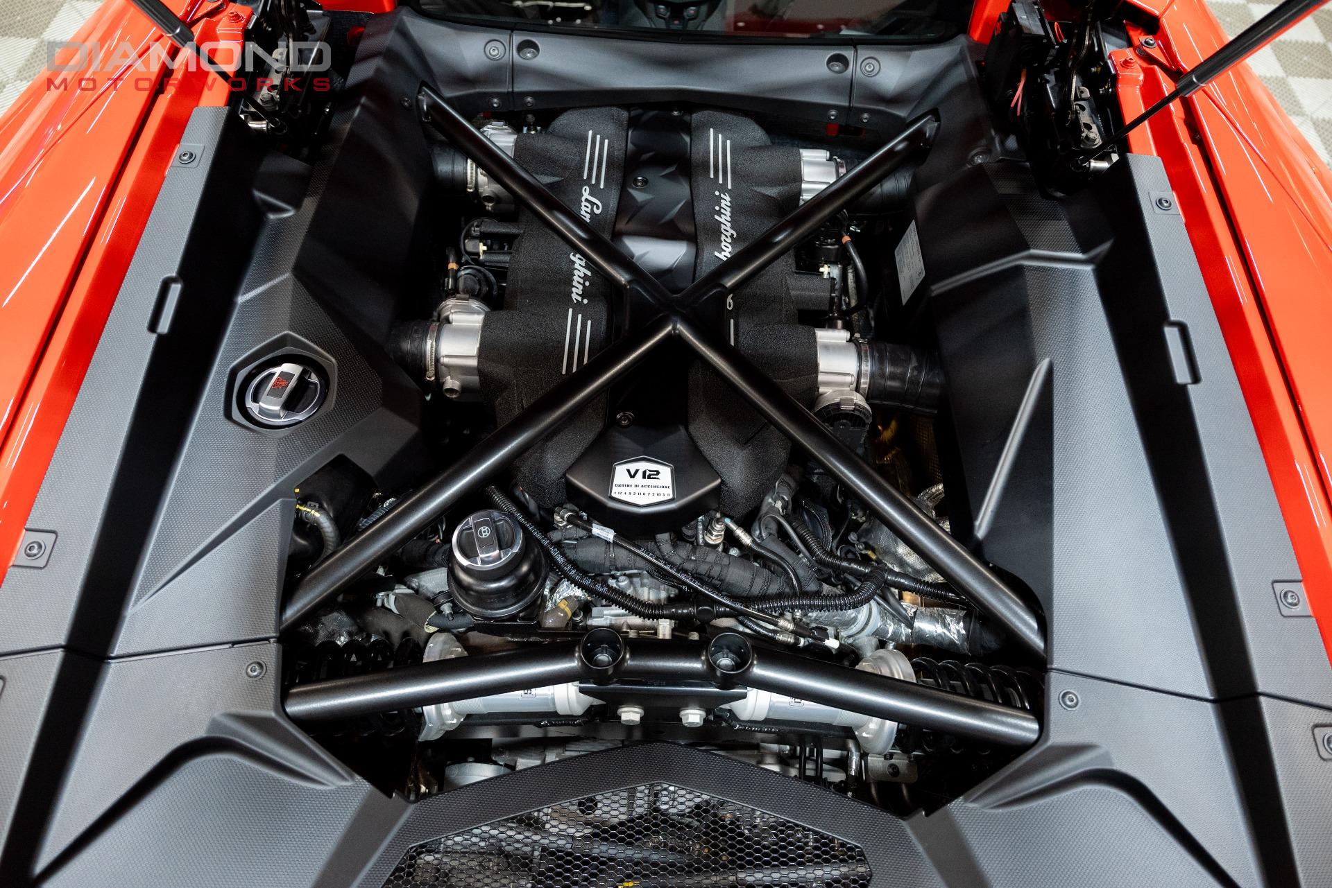 2017 LAMBORGHINI AVENTADOR - Image 133