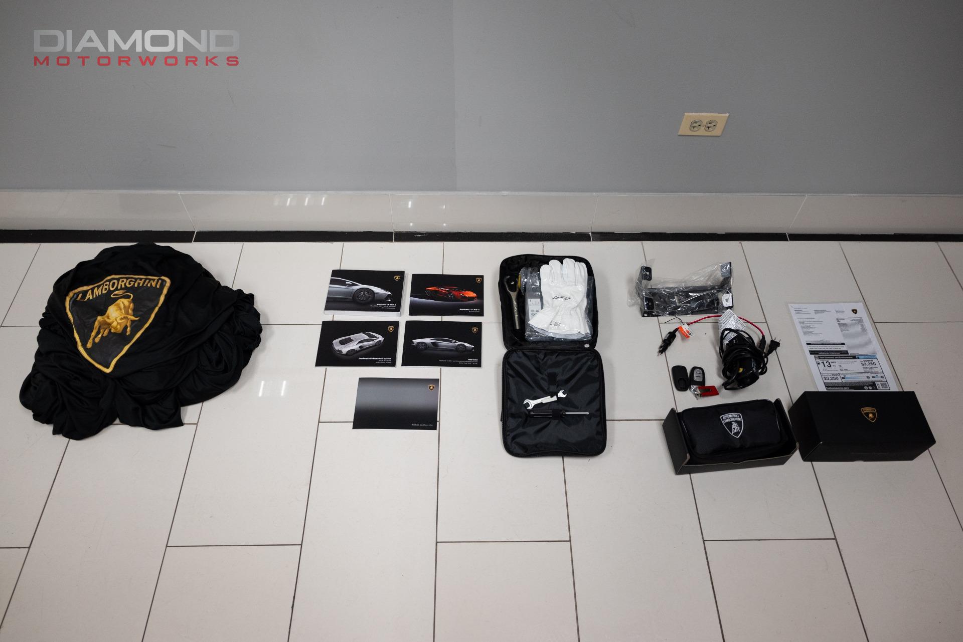 2017 LAMBORGHINI AVENTADOR - Image 135