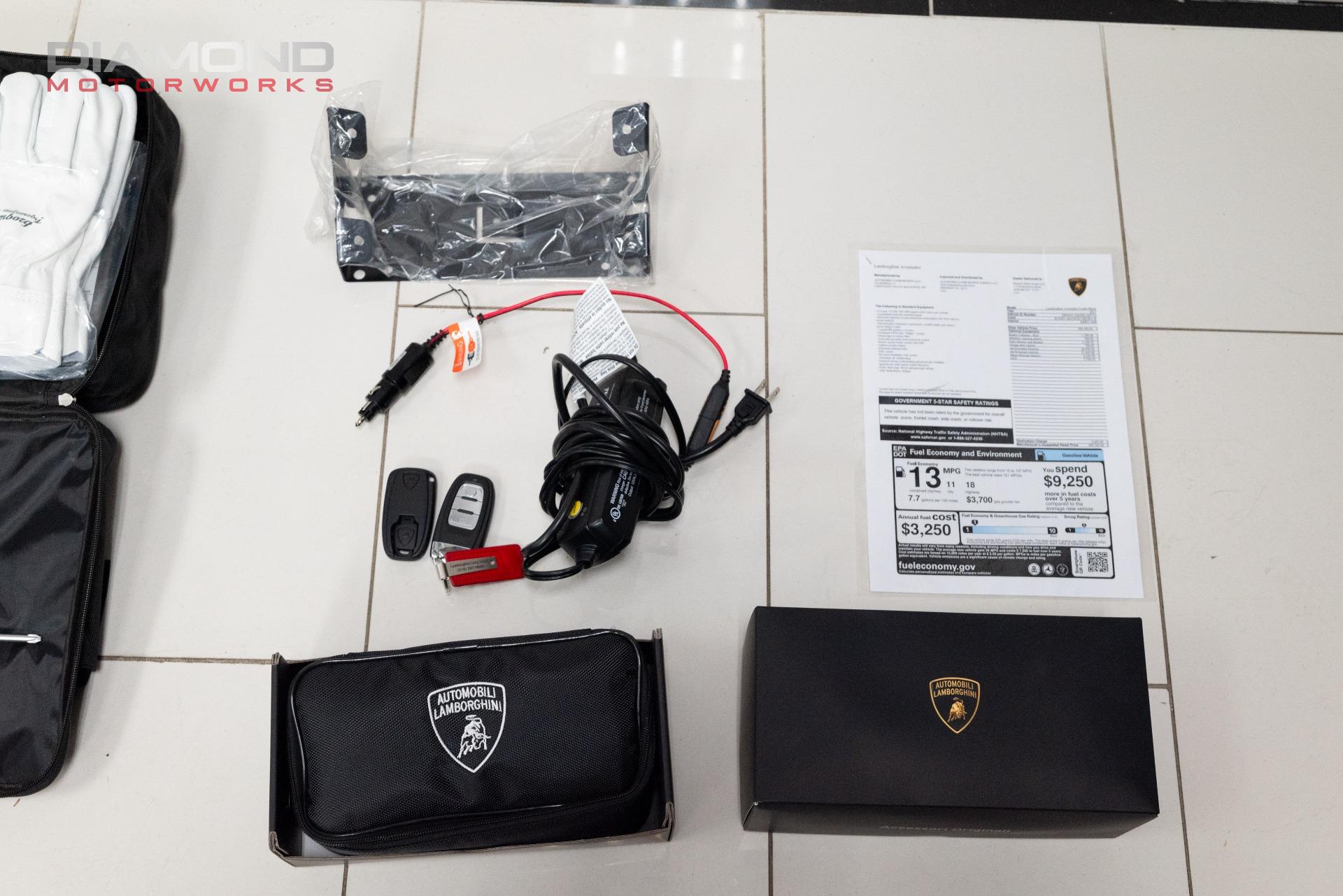 2017 LAMBORGHINI AVENTADOR - Image 139