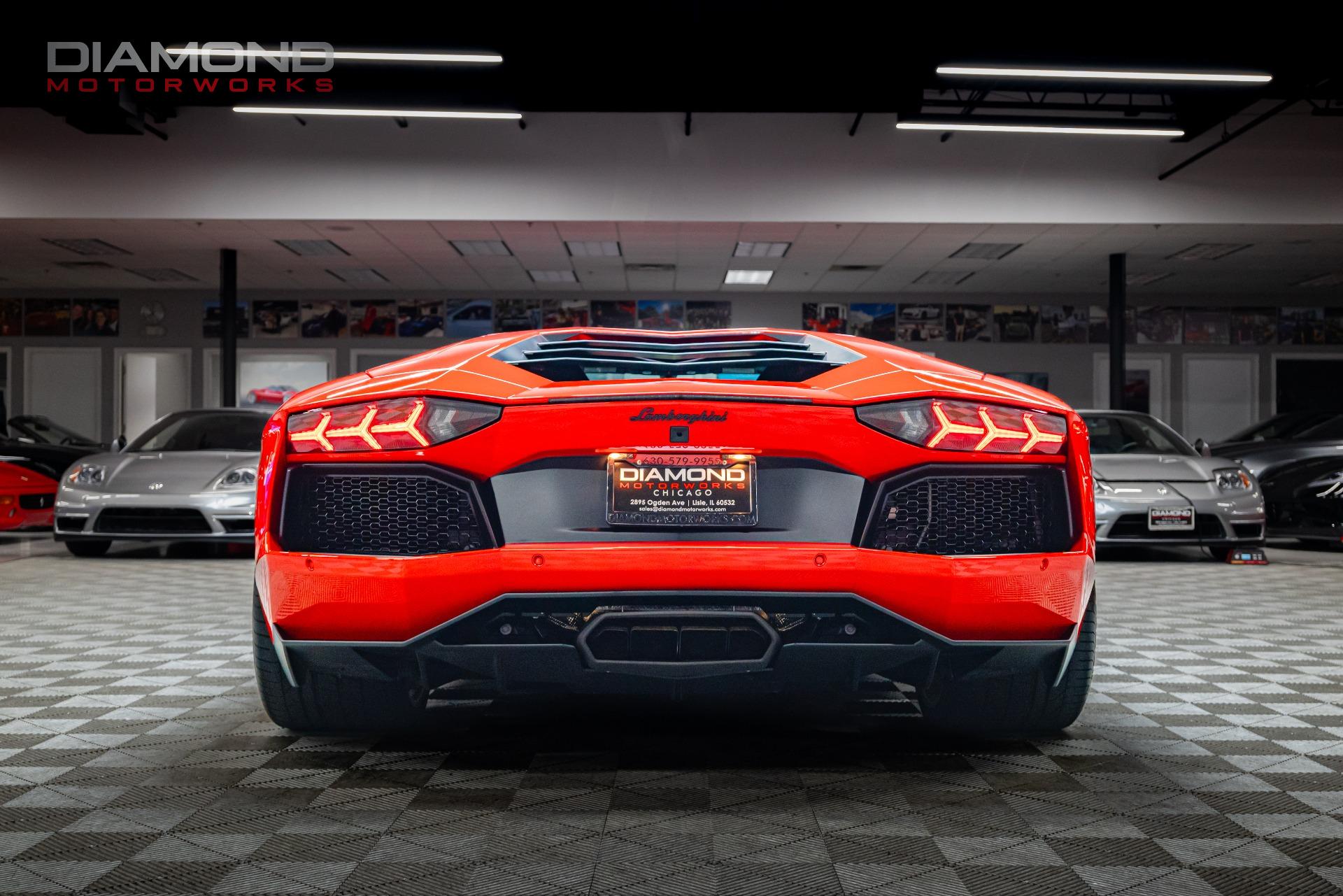 2017 LAMBORGHINI AVENTADOR - Image 25