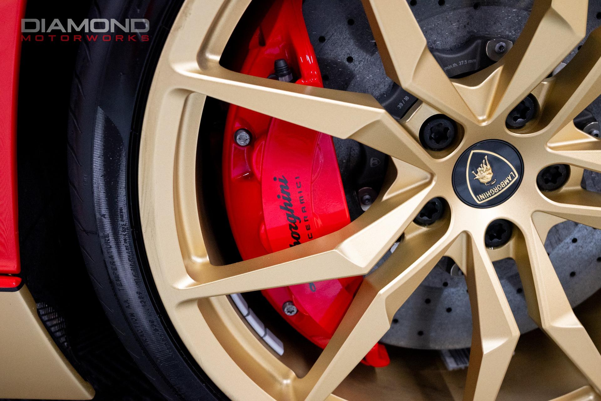 2017 LAMBORGHINI AVENTADOR - Image 60