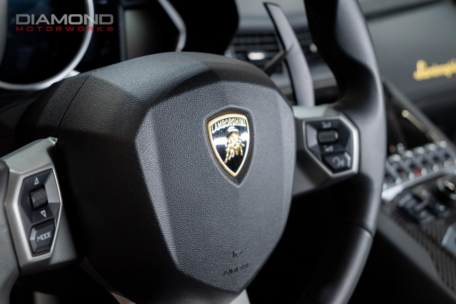 2017 LAMBORGHINI AVENTADOR - Image 75