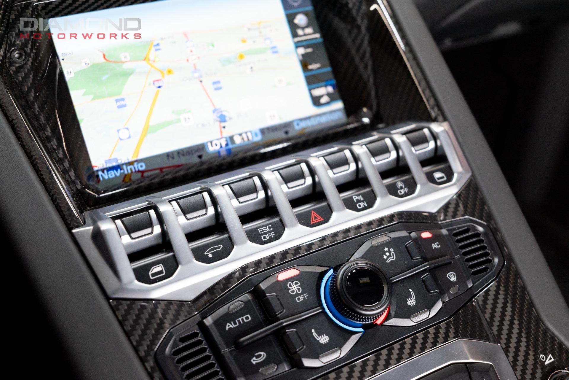 2017 LAMBORGHINI AVENTADOR - Image 80