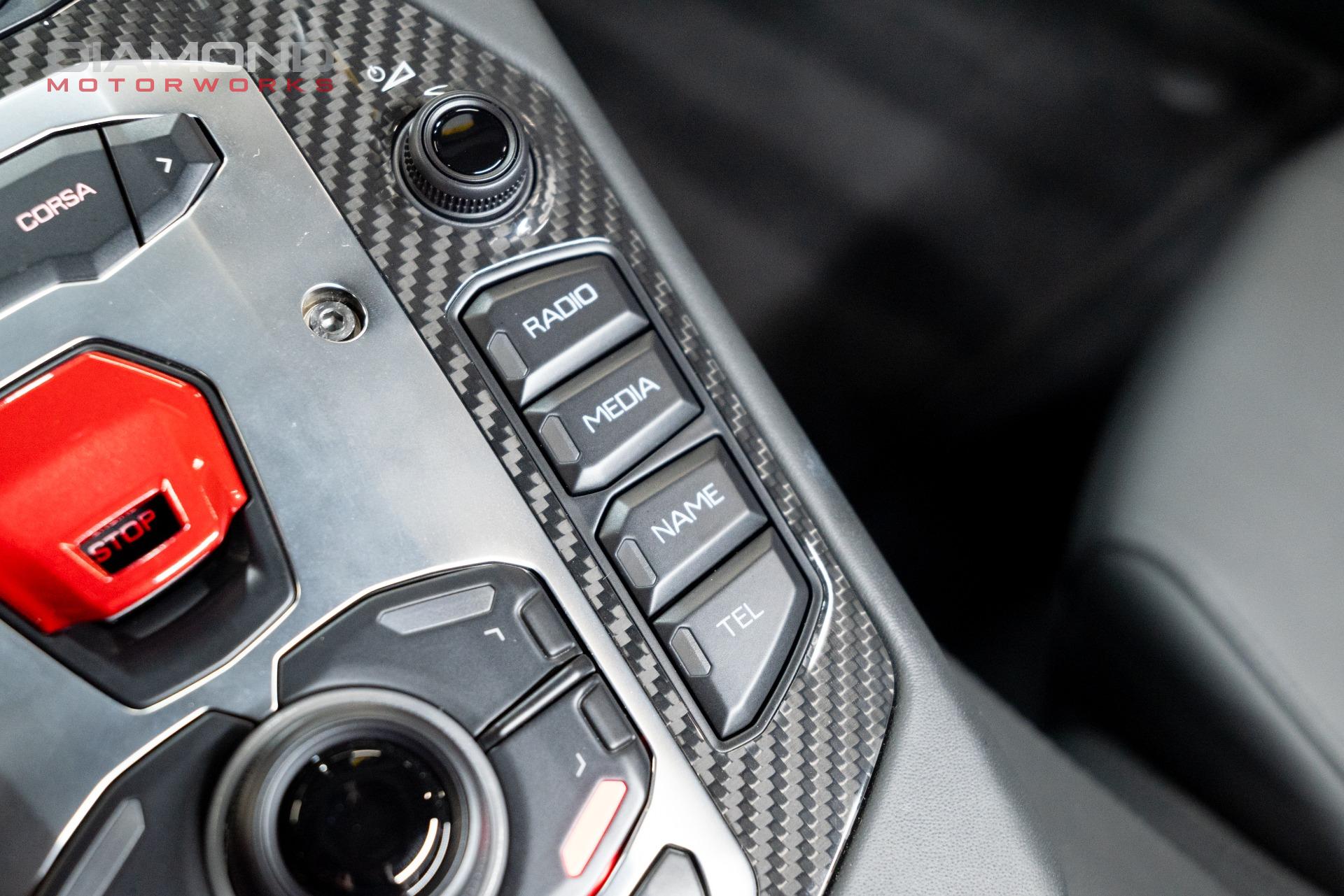 2017 LAMBORGHINI AVENTADOR - Image 83