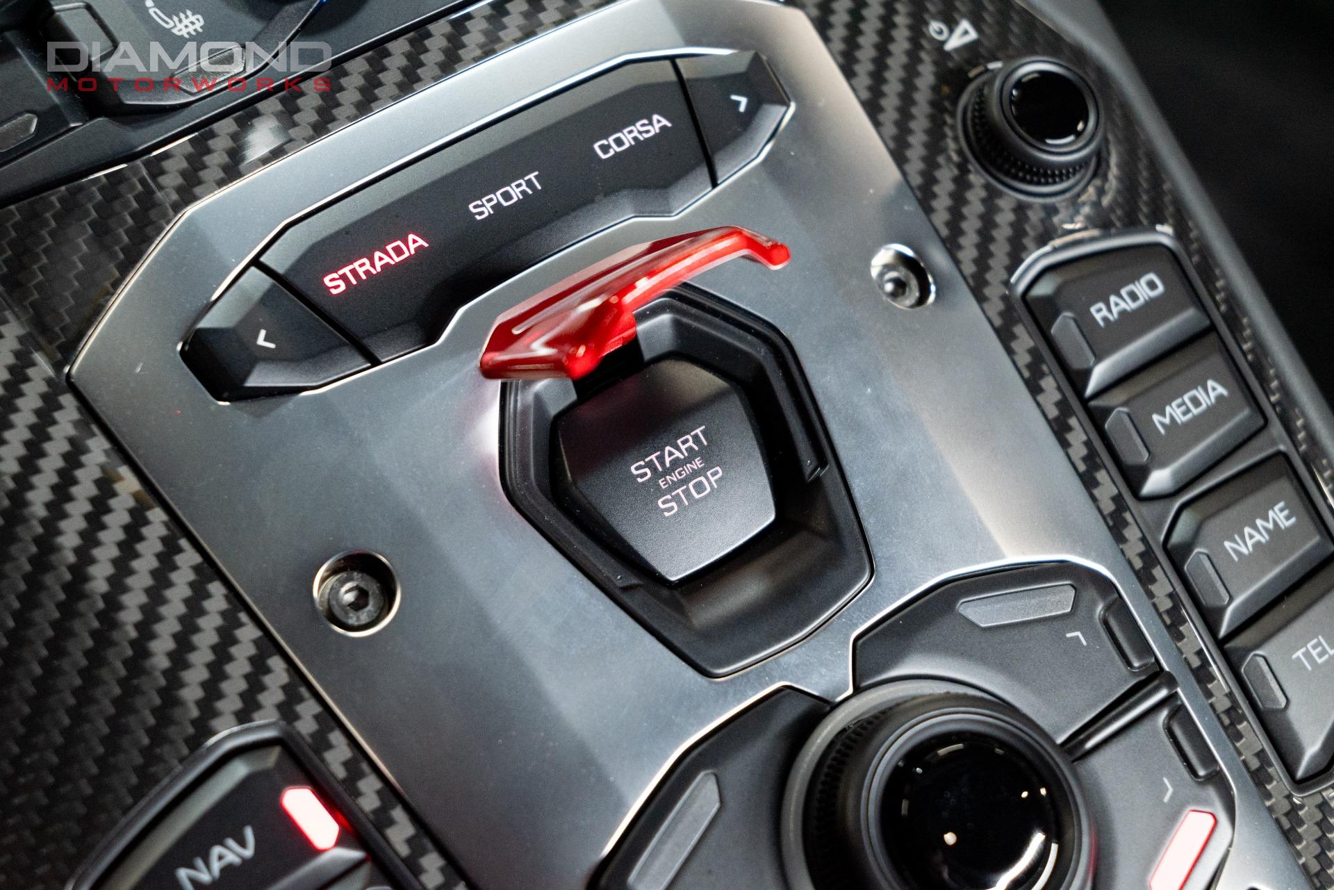 2017 LAMBORGHINI AVENTADOR - Image 84