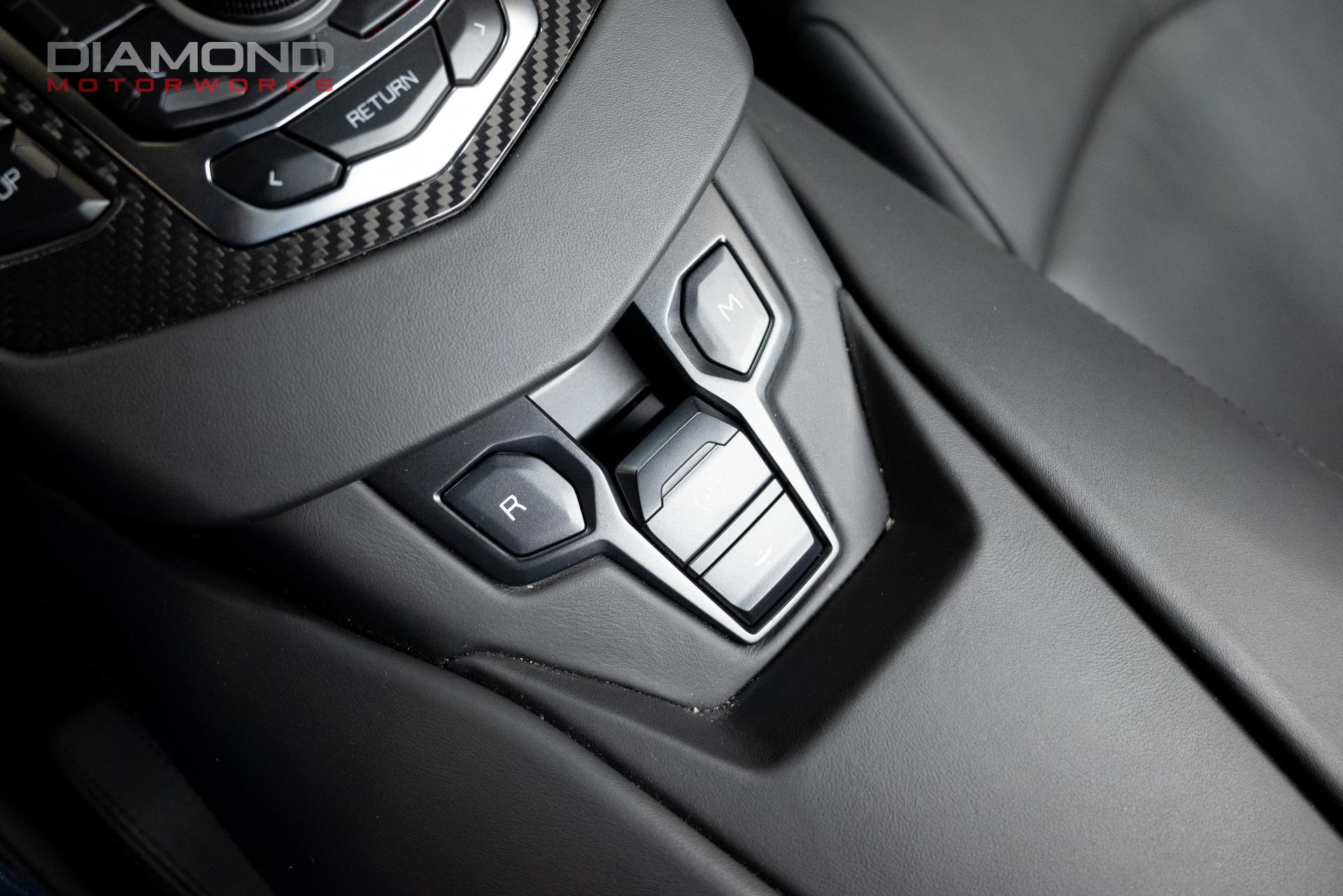 2017 LAMBORGHINI AVENTADOR - Image 86