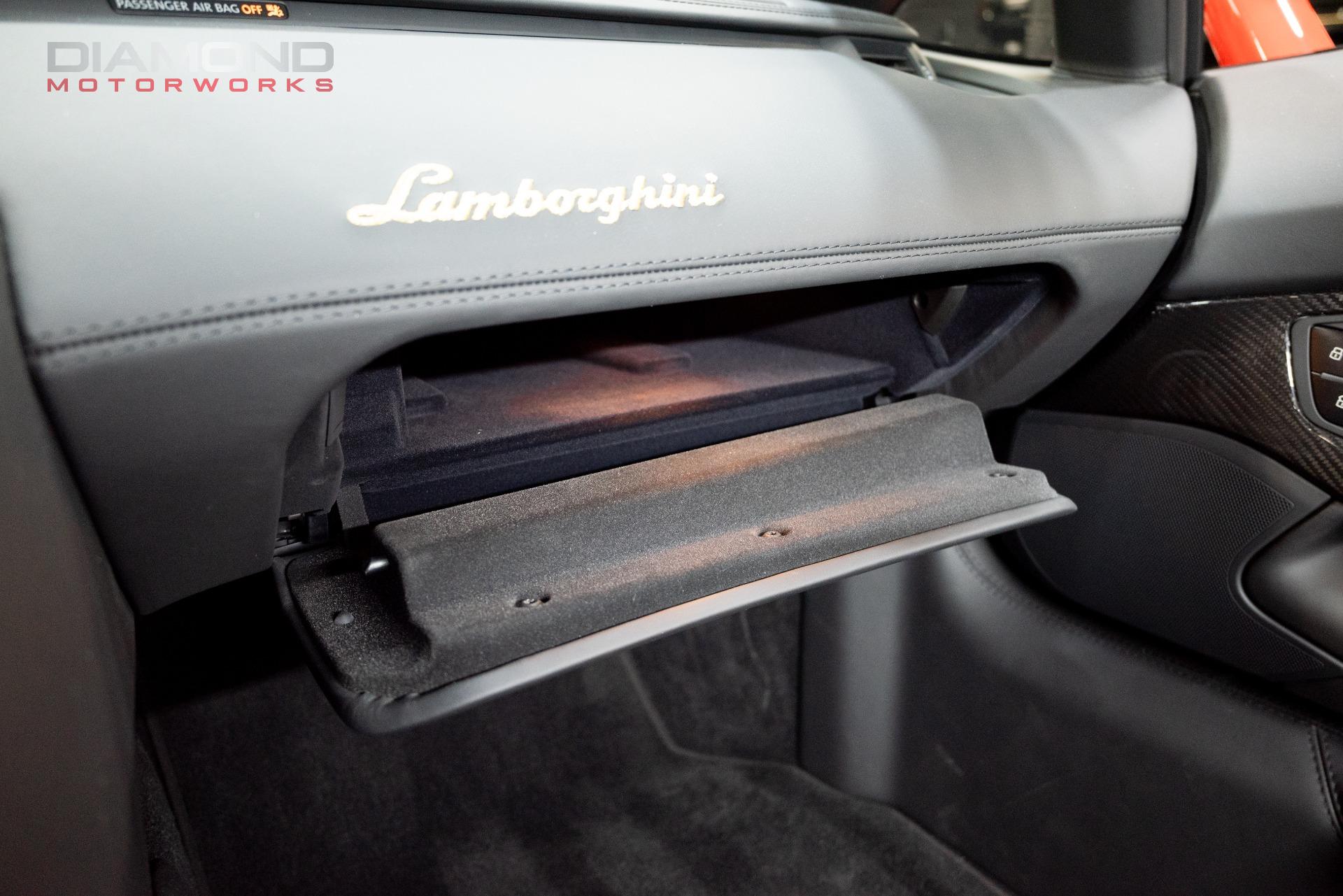 2017 LAMBORGHINI AVENTADOR - Image 88