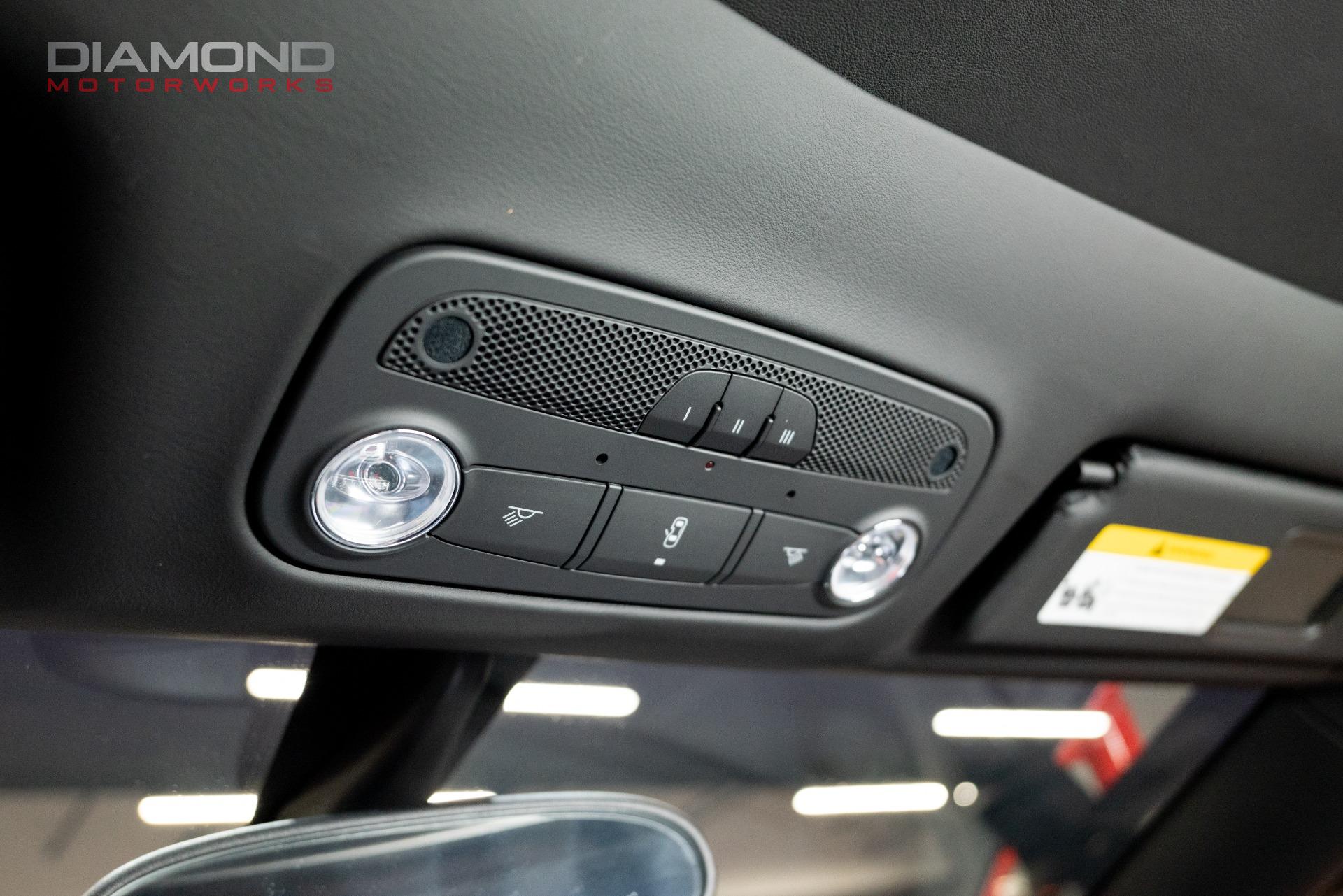 2017 LAMBORGHINI AVENTADOR - Image 89