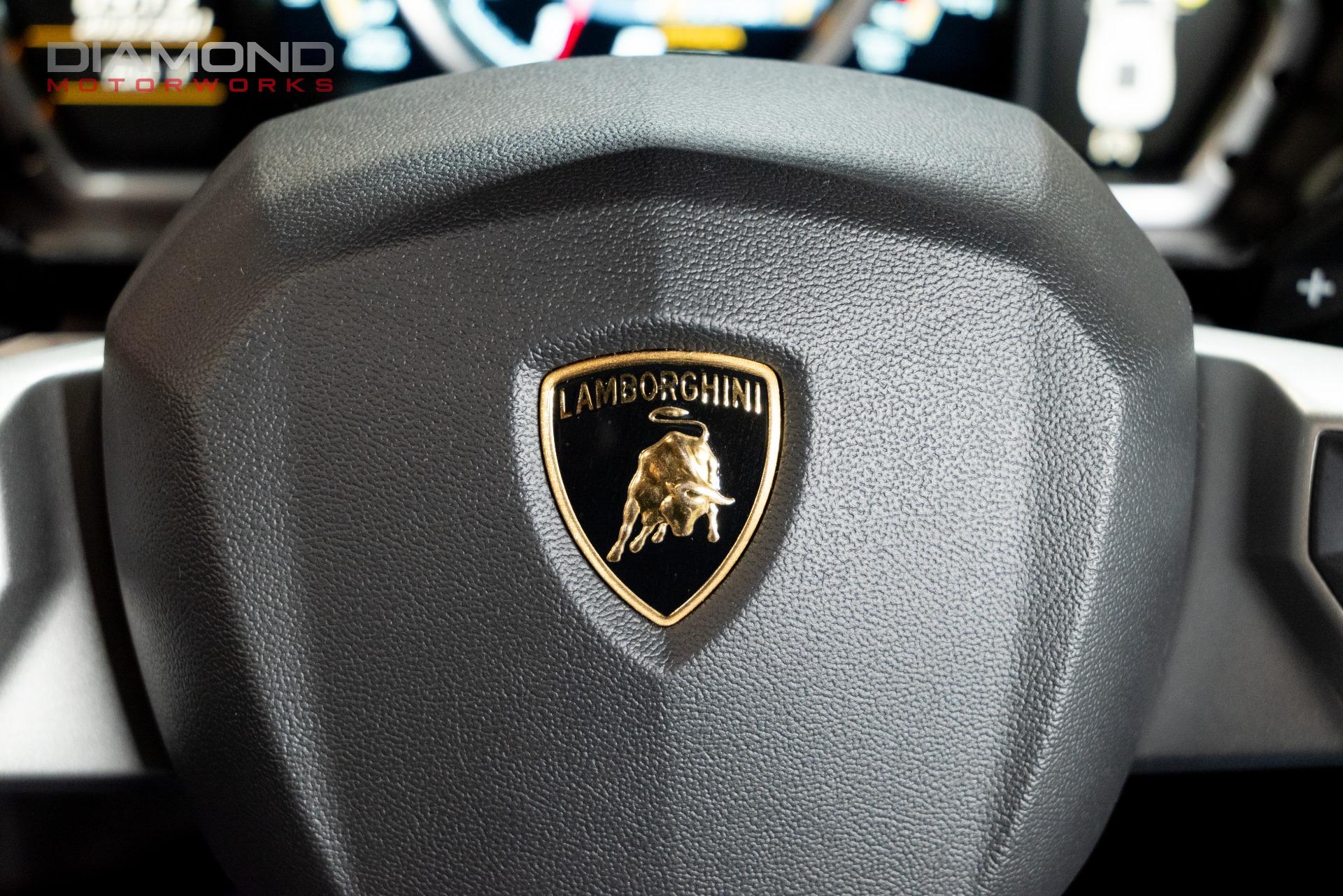 2017 LAMBORGHINI AVENTADOR - Image 91