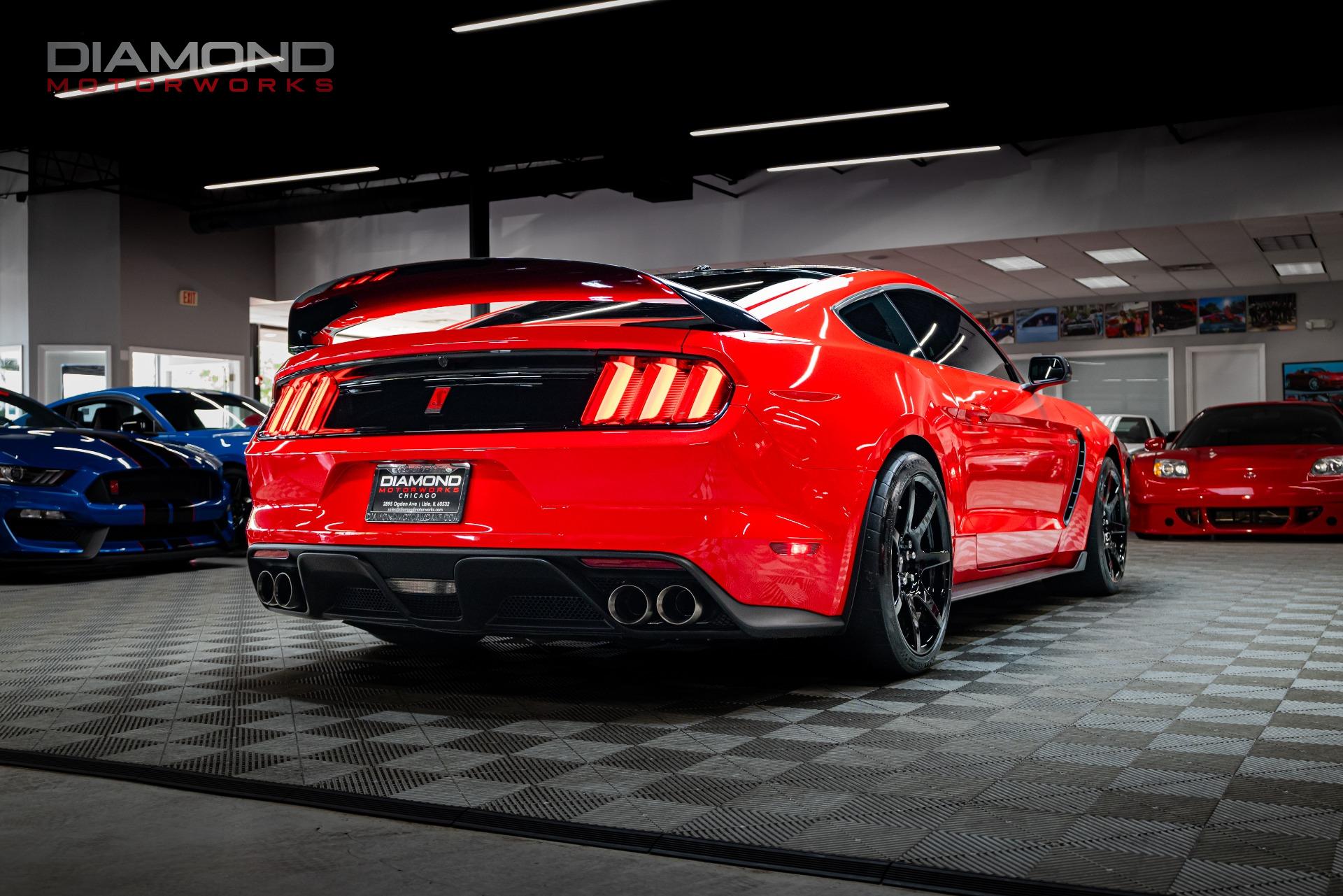 Used-2017-Ford-Mustang-Shelby-GT350R