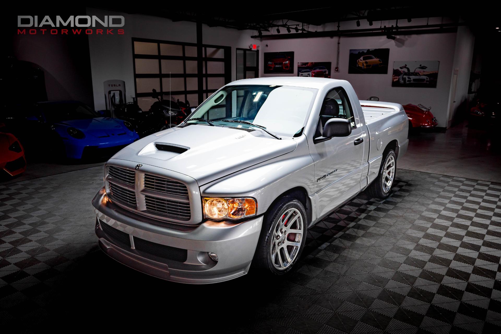 Used-2005-Dodge-Ram-1500-SRT-10