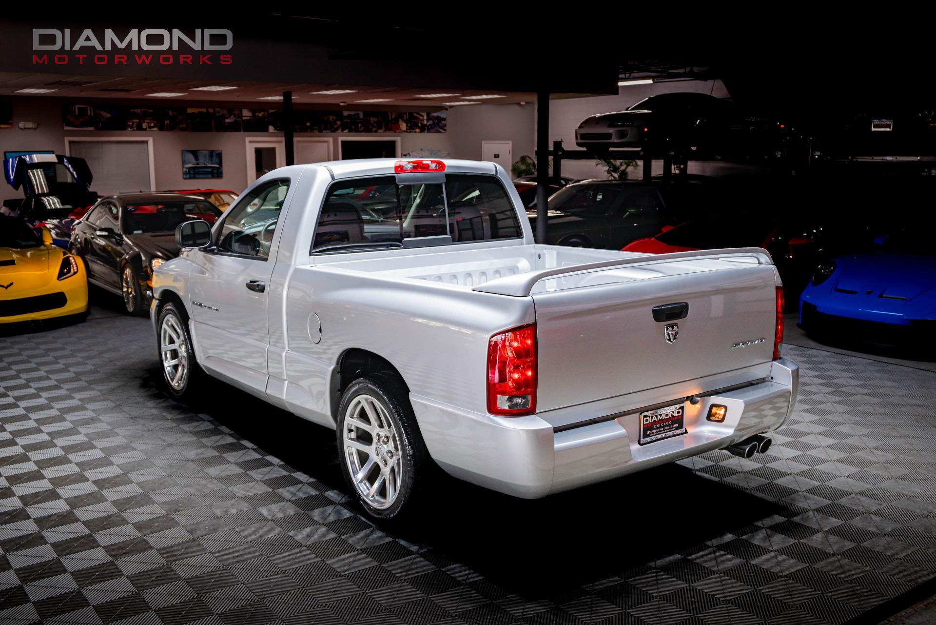 Used-2005-Dodge-Ram-1500-SRT-10