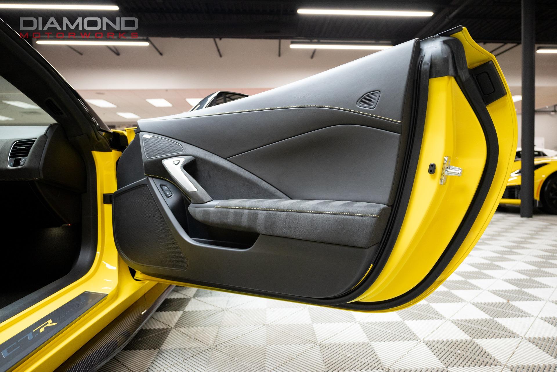 Rocker Panel Kit | CHEVROLET CORVETTE Z06 C7.R EDITION 2016 Rocker Panel Kit | CHEVROLET CORVETTE Z06 C7.R EDITION 2016