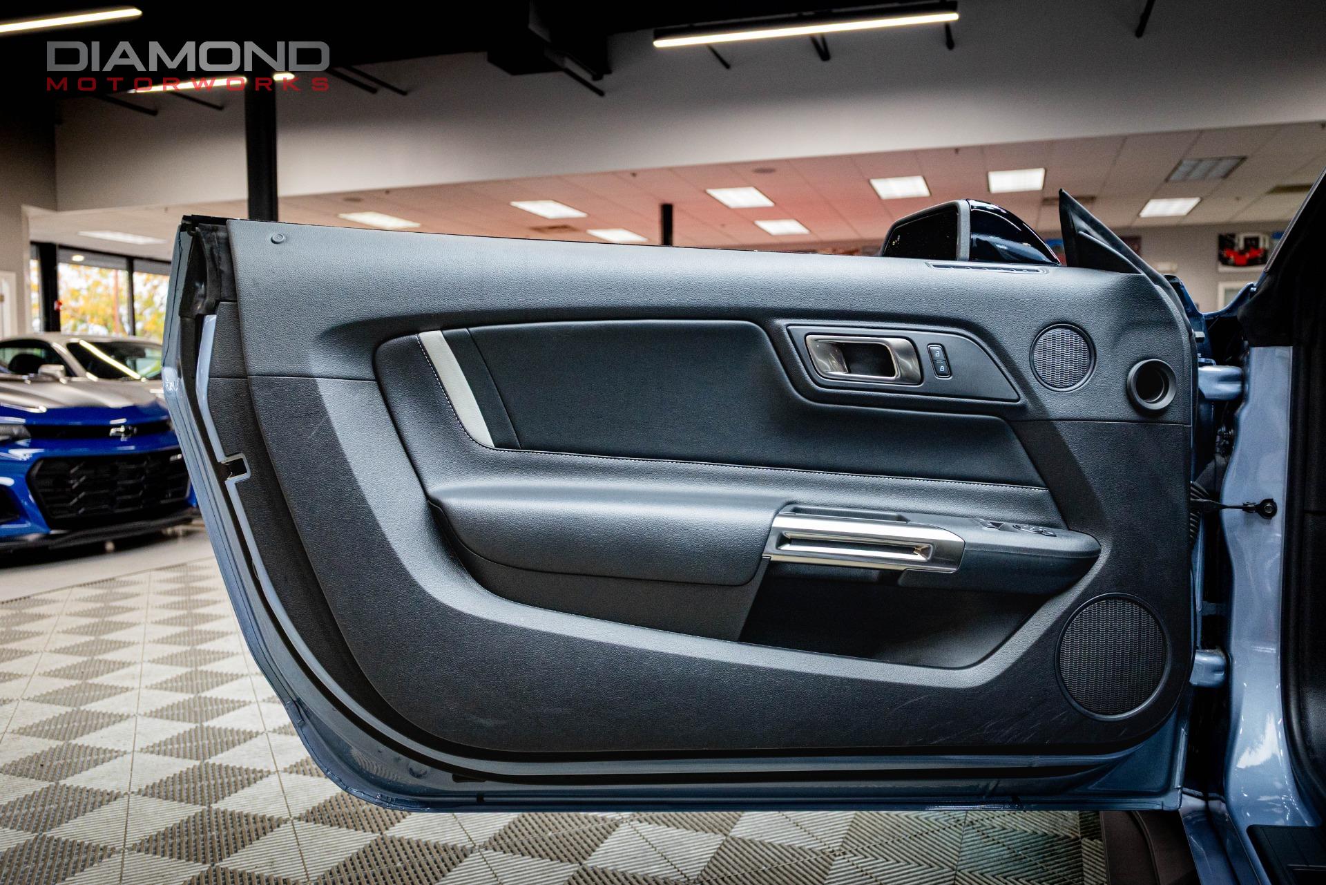 2022 FORD MUSTANG - Image 17