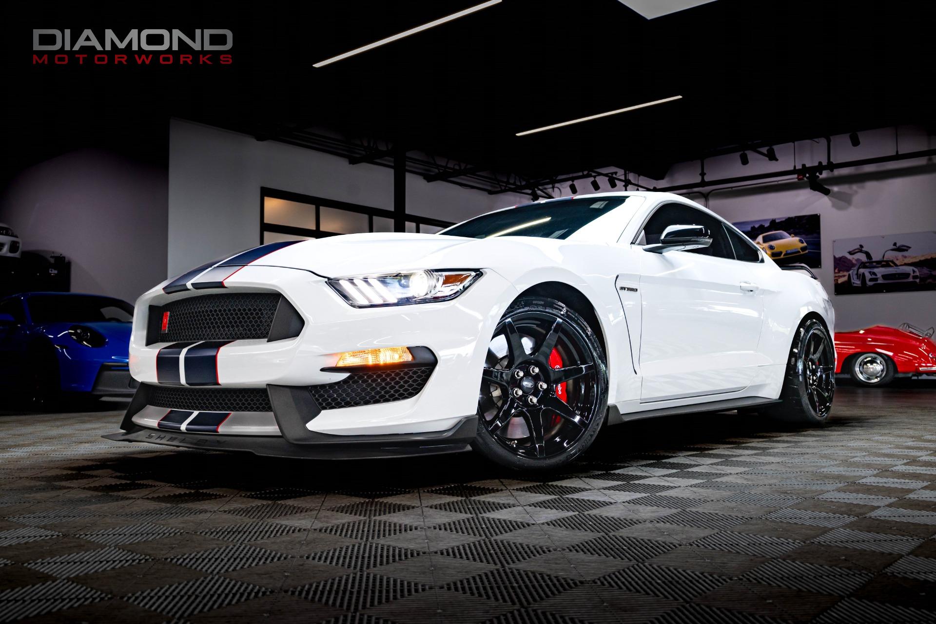 Rear Bumper Kit | FORD MUSTANG SHELBY GT350R 2019 Rear Bumper Kit | FORD MUSTANG SHELBY GT350R 2019