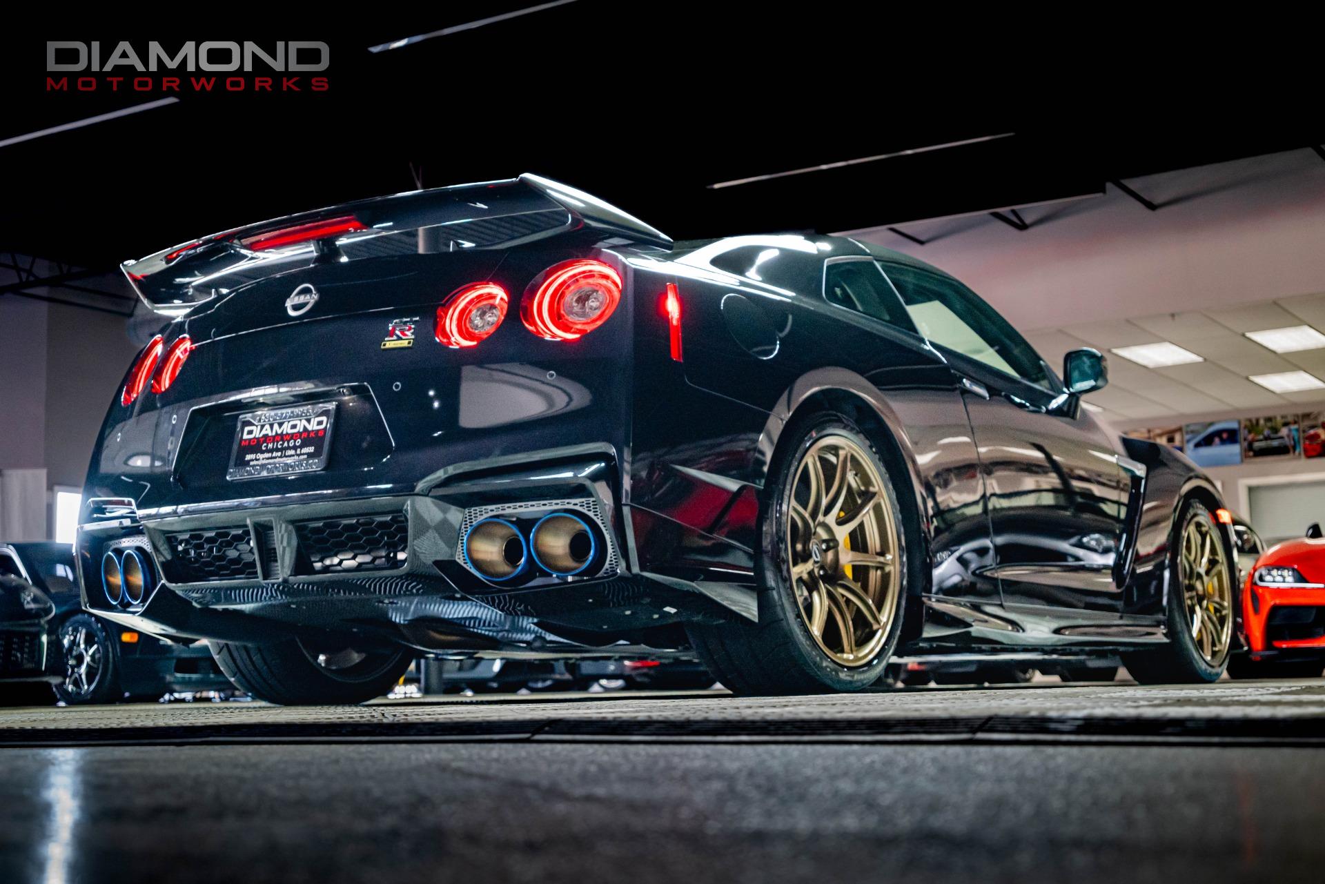 Roof Kit WITH Antenna Hole | NISSAN GT-R 2019 Roof Kit WITH Antenna Hole | NISSAN GT-R 2019