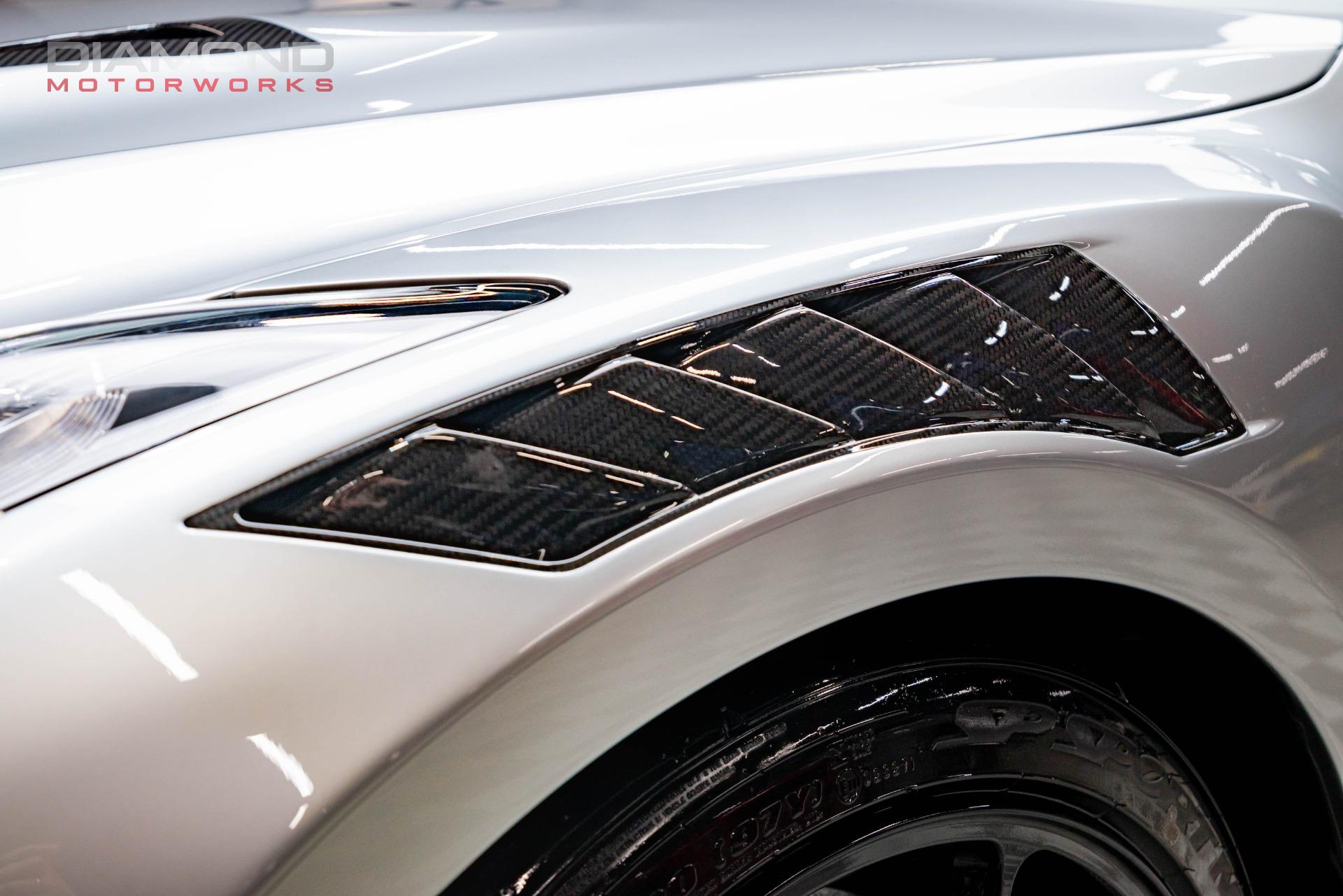 Standard Hood Fender & Mirror Kit | NISSAN GT-R 2023 NISMO Standard Hood Fender & Mirror Kit | NISSAN GT-R 2023 NISMO