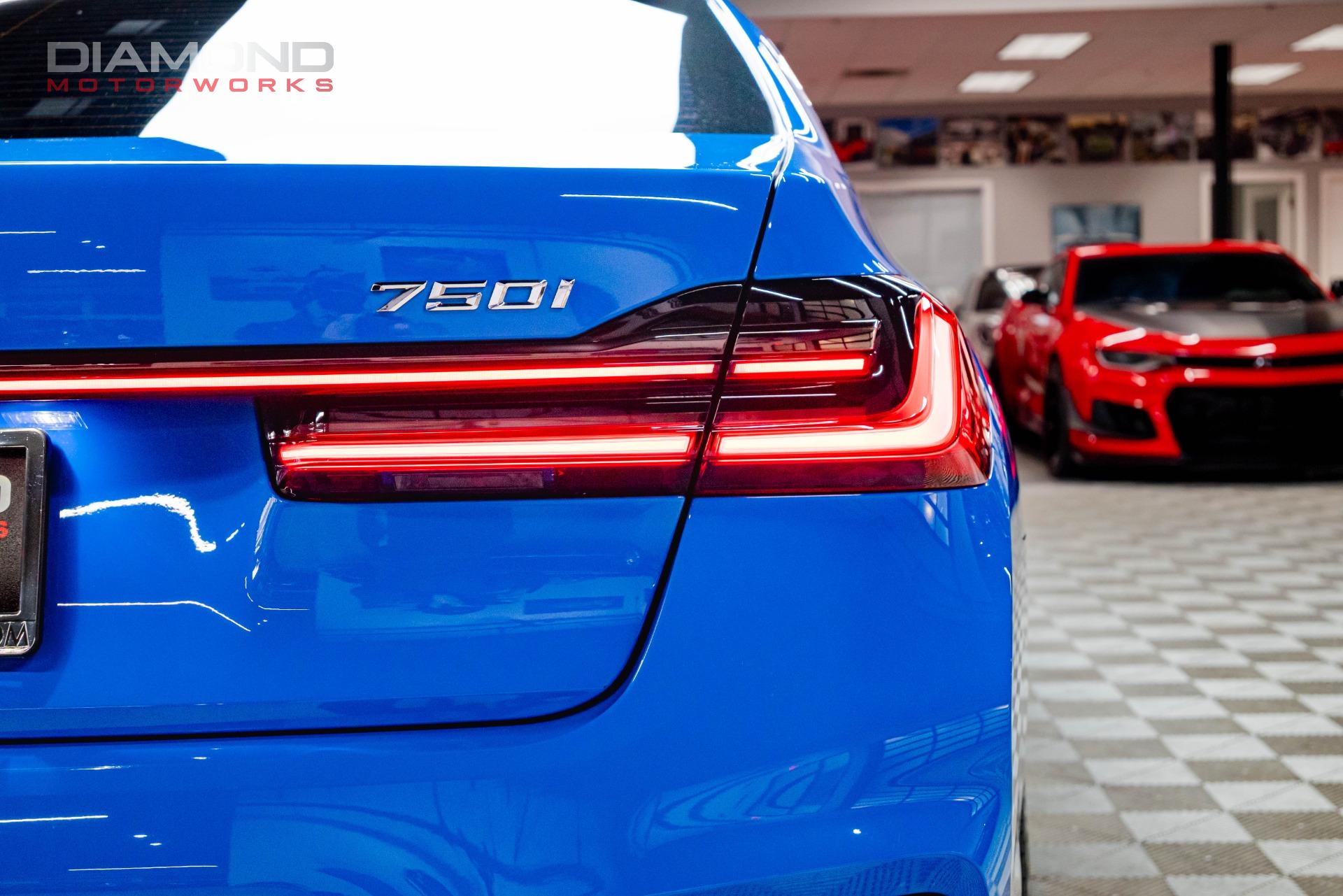 2021 BMW 750I - Image 32