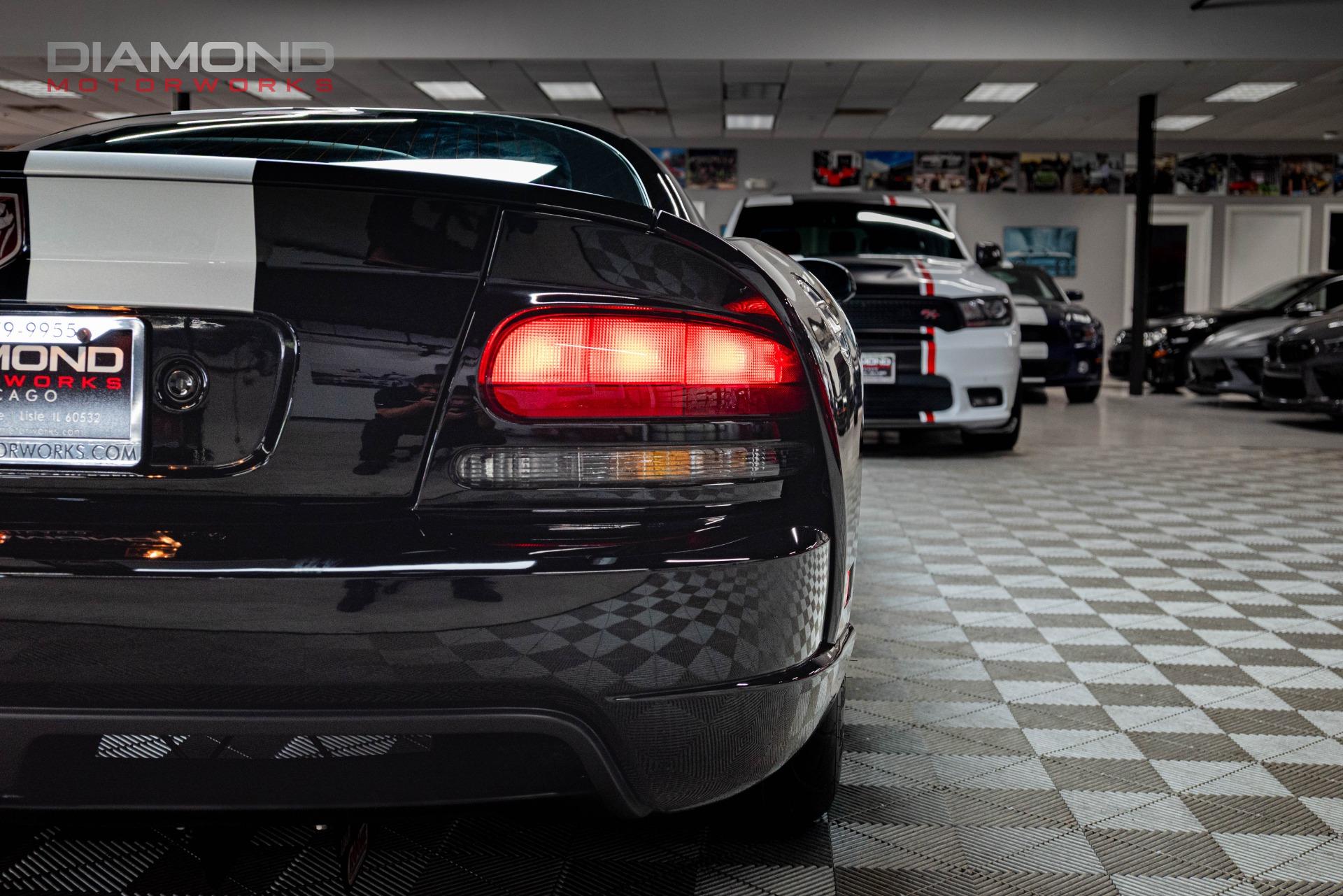 2006 DODGE VIPER - Image 32