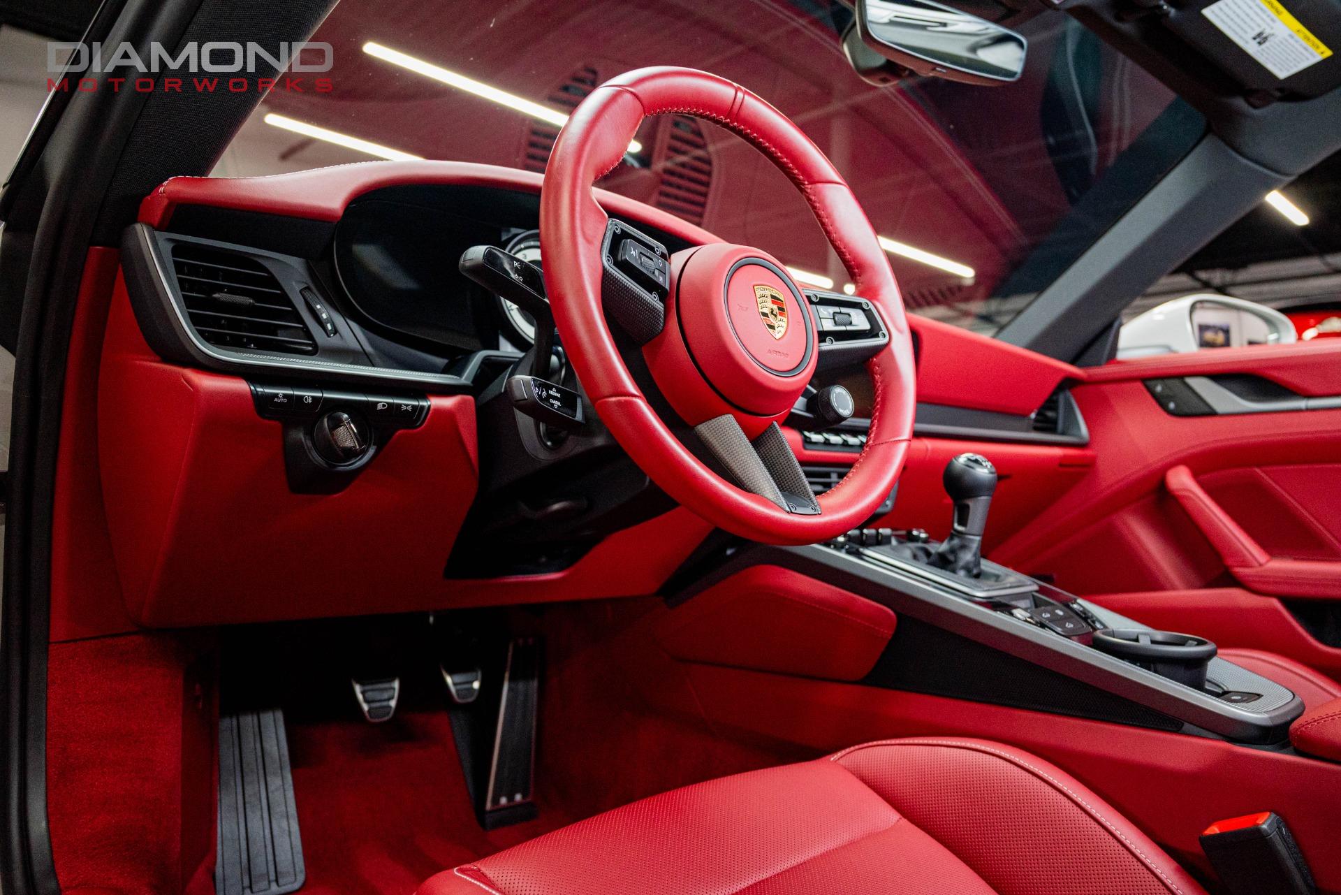 2024 PORSCHE 911 - Image 16