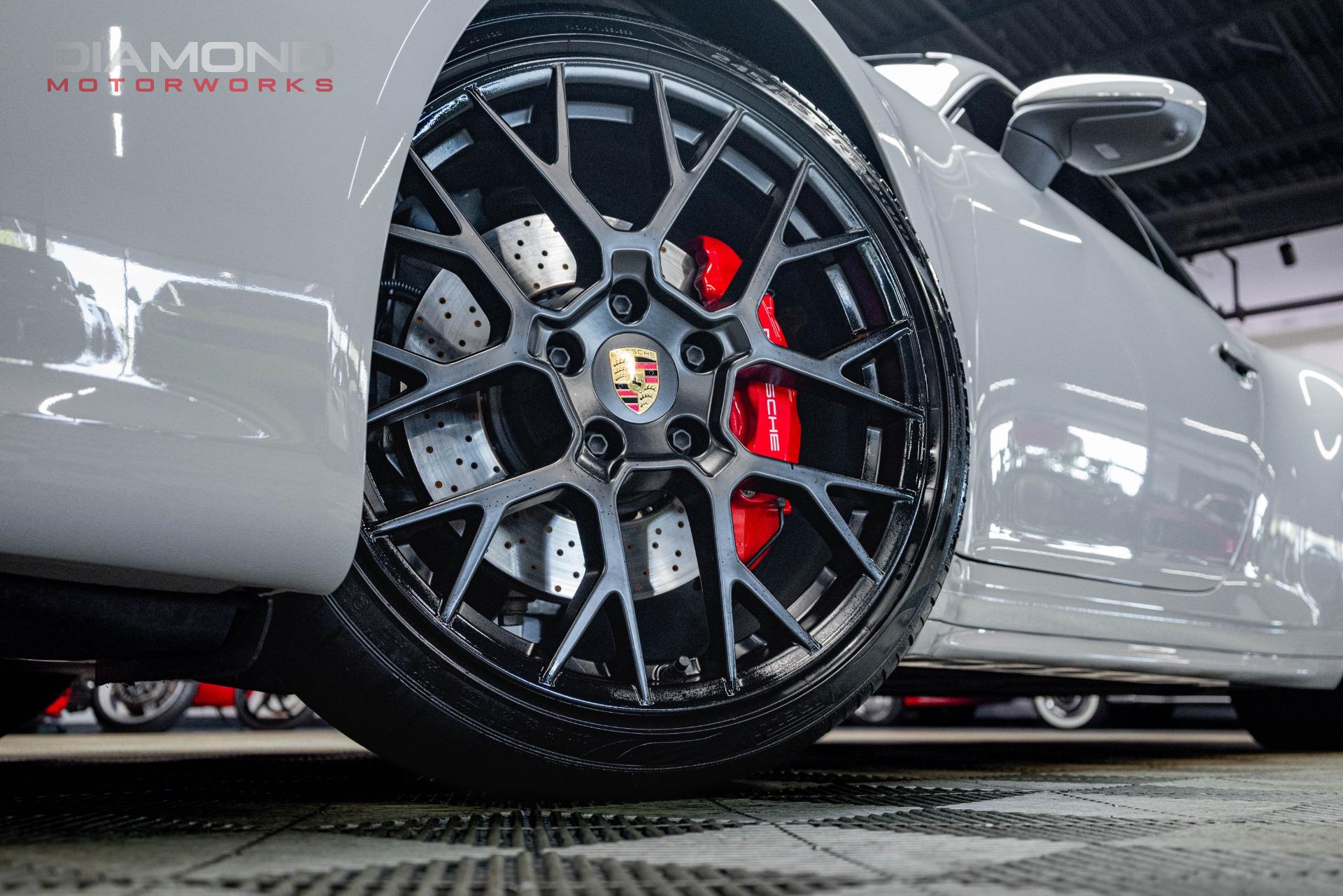 2024 PORSCHE 911 - Image 11