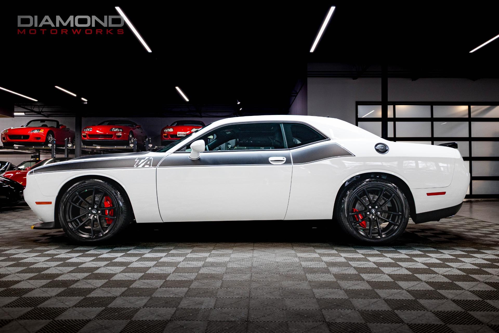 2023 DODGE CHALLENGER - Image 13