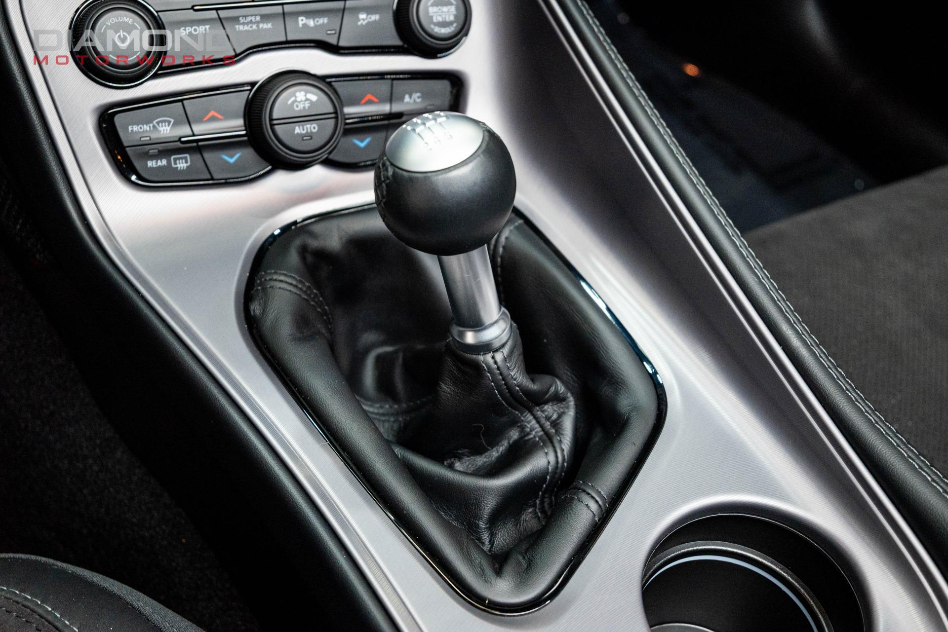 2023 DODGE CHALLENGER - Image 17