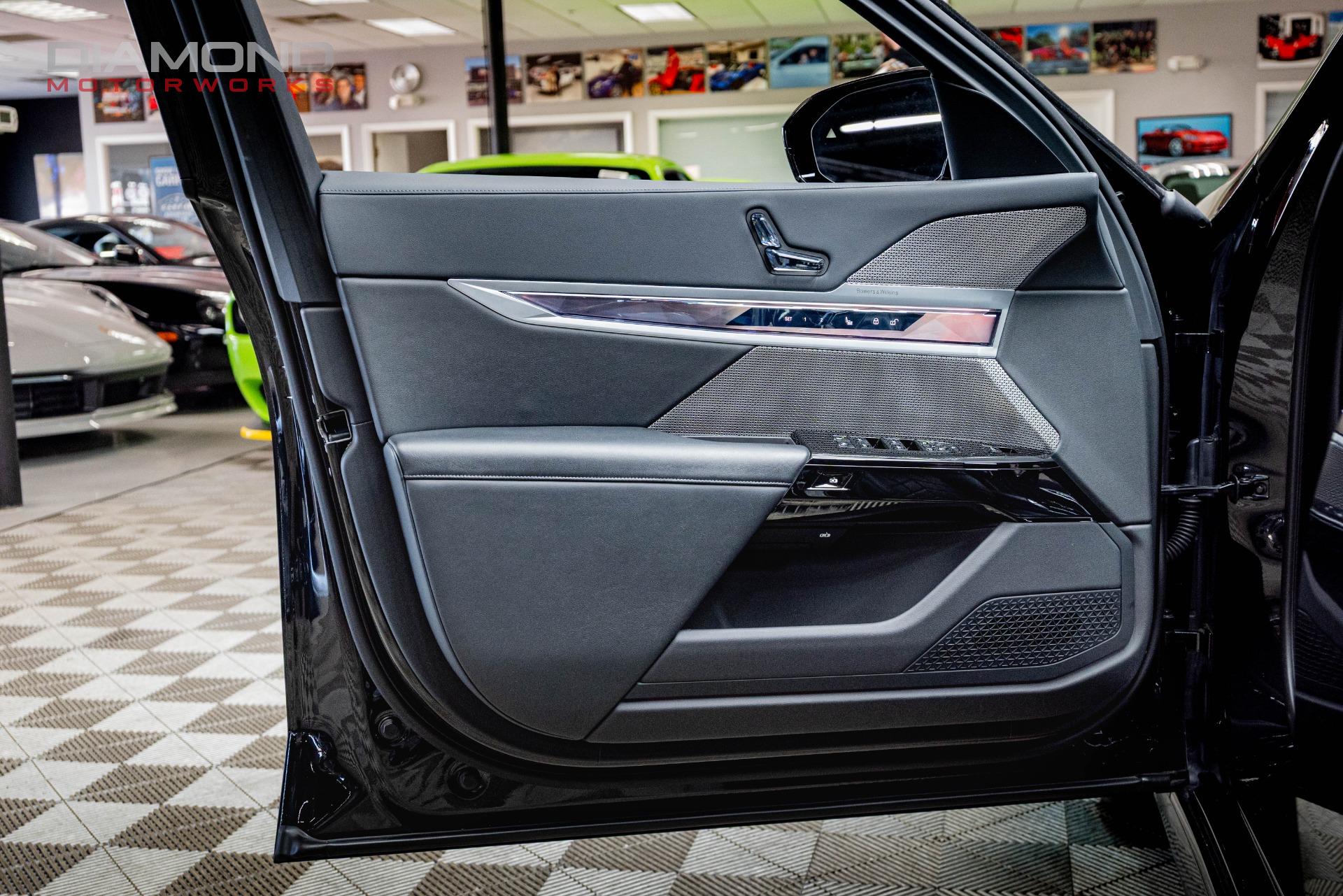 2023 BMW I7 - Image 17