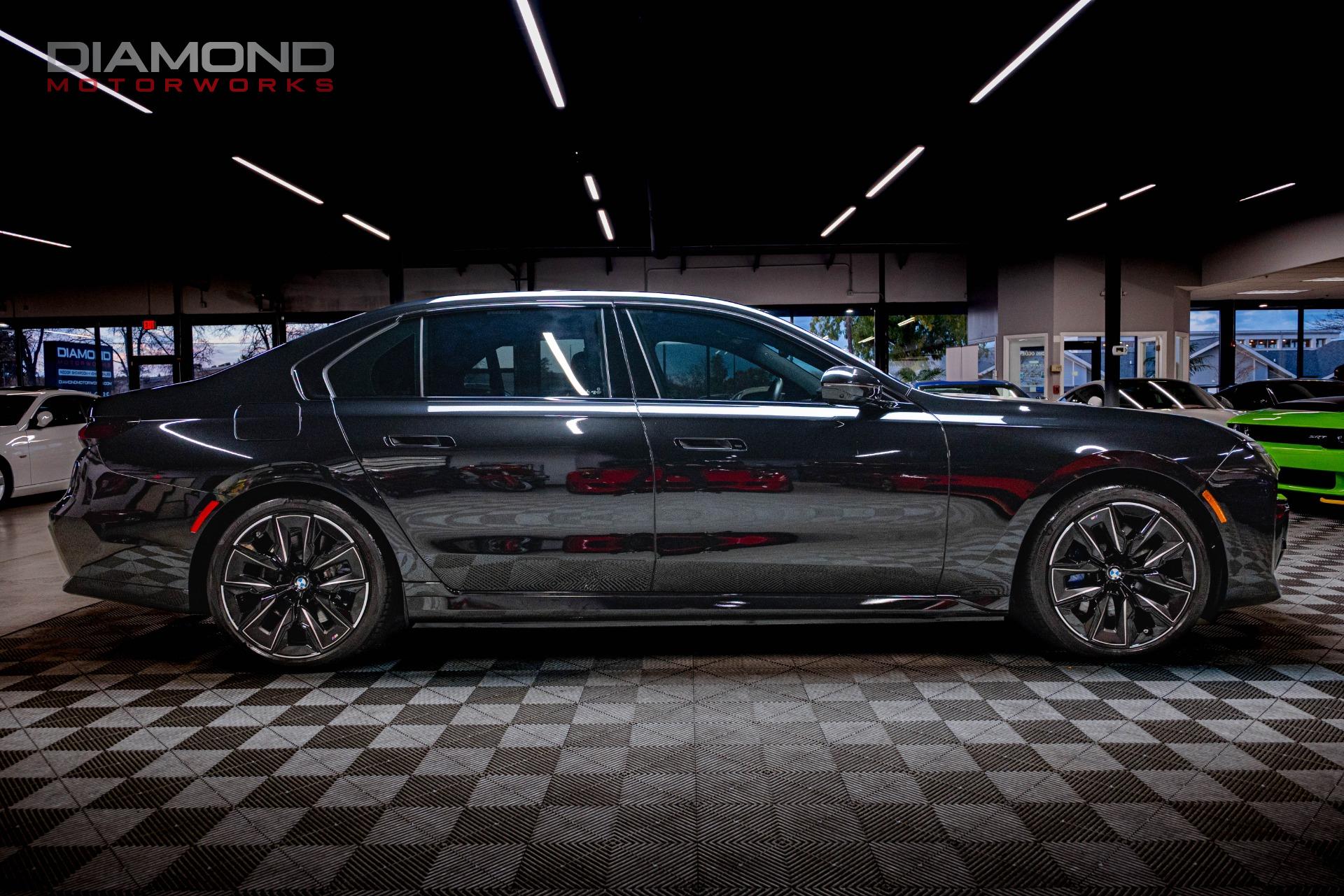 2023 BMW I7 - Image 30