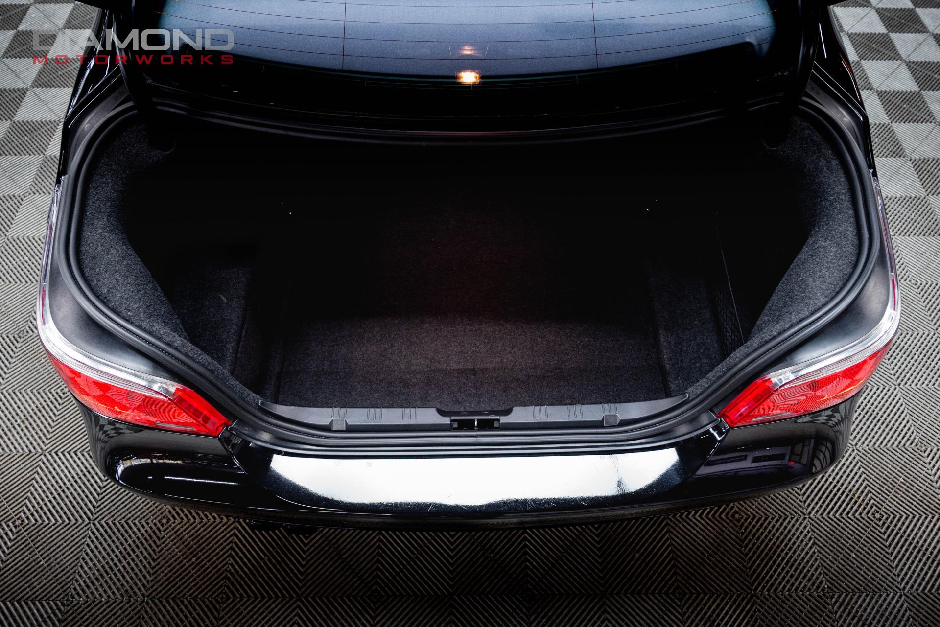 2010 BMW 550I - Image 108