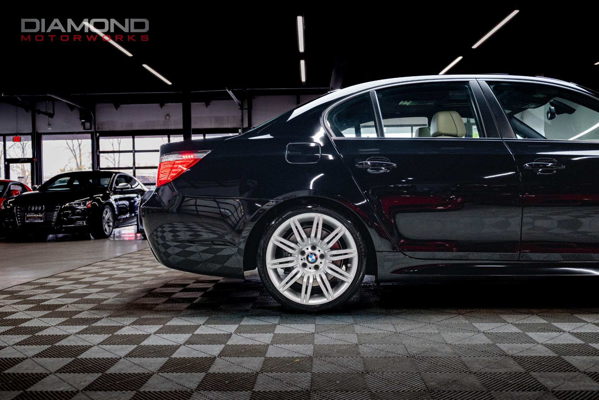 2010 BMW 550I - Image 30