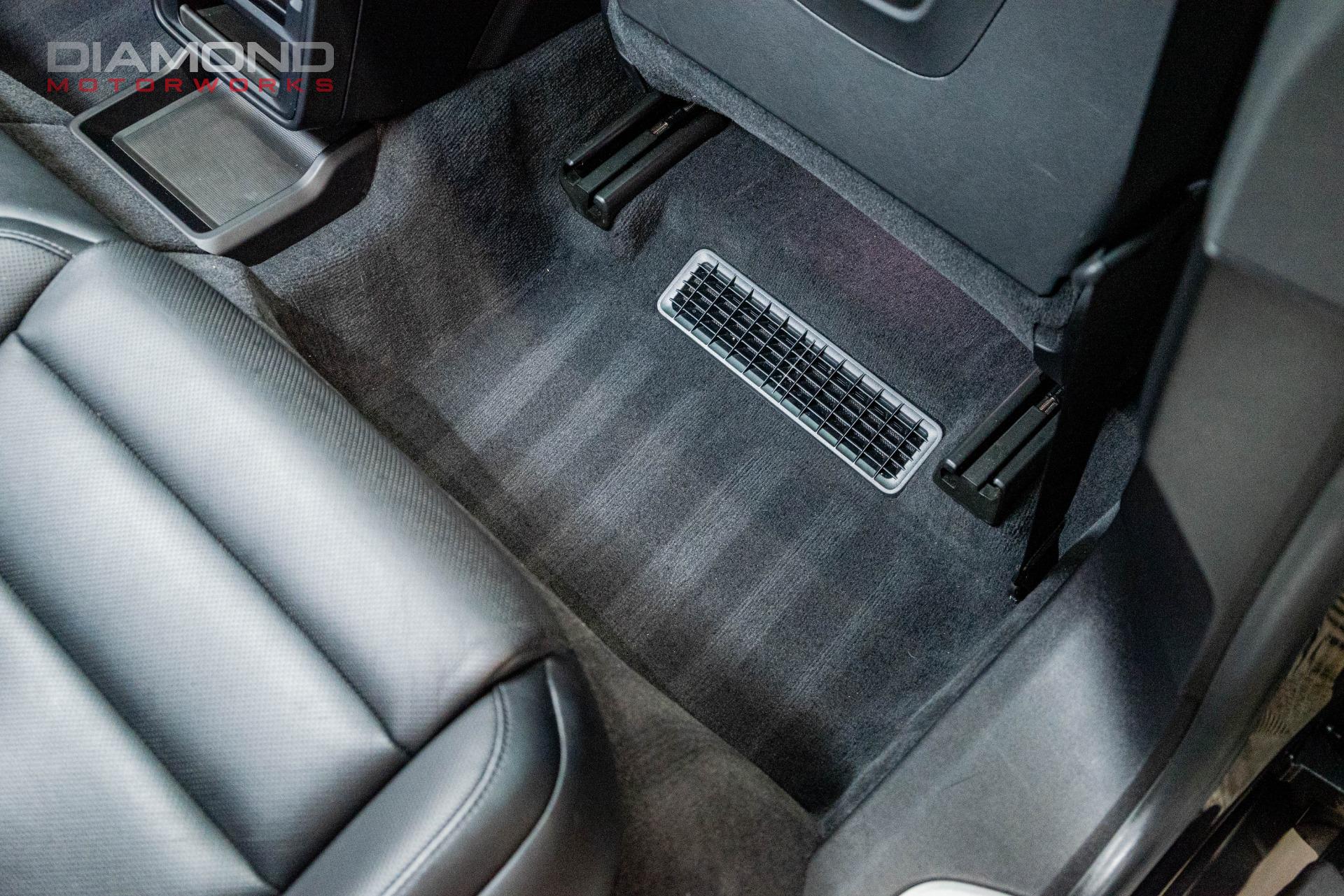 2021 PORSCHE TAYCAN - Image 108